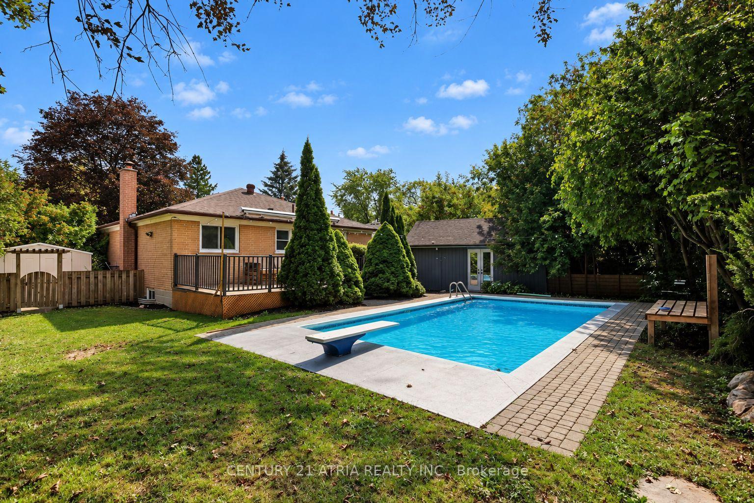 Photo 25 of 64 Cartier Crescent, Richmond Hill, Crosby — HOMEH