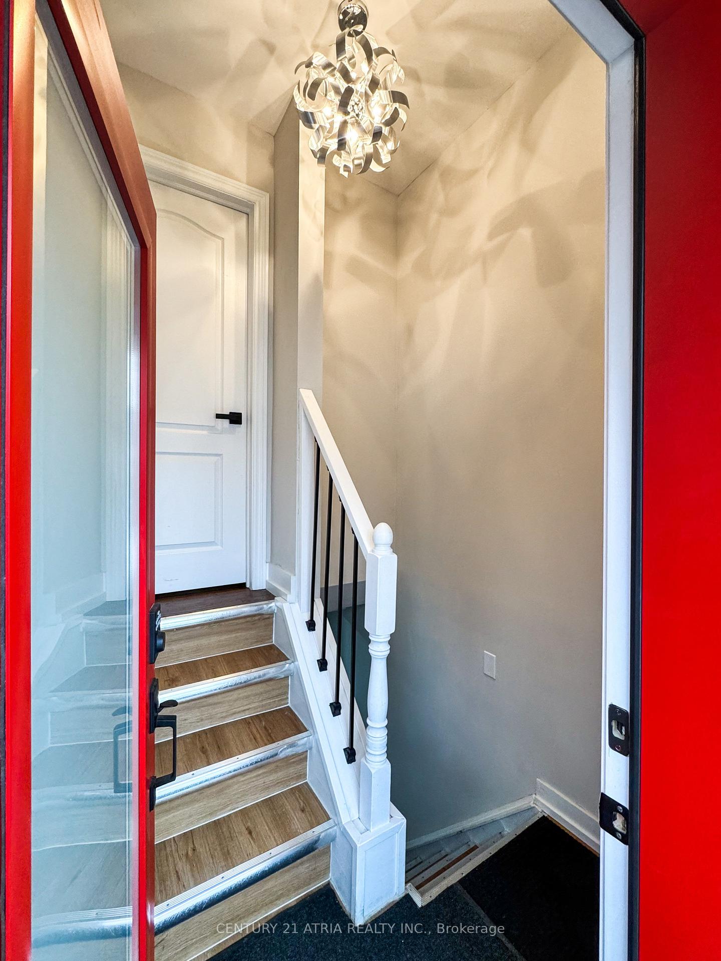 Photo 28 of 64 Cartier Crescent, Richmond Hill, Crosby — HOMEH