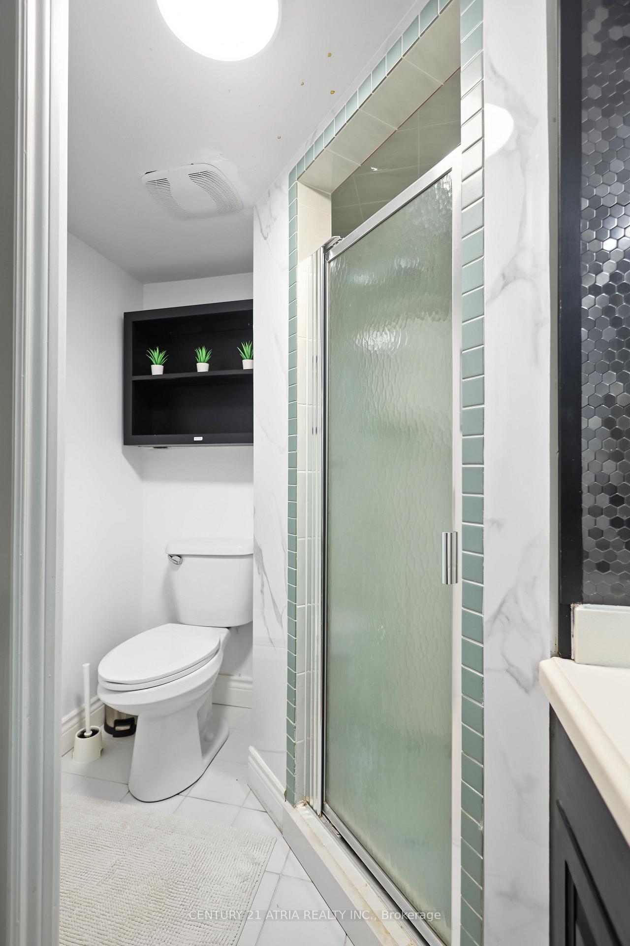 Photo 39 of 64 Cartier Crescent, Richmond Hill, Crosby — HOMEH