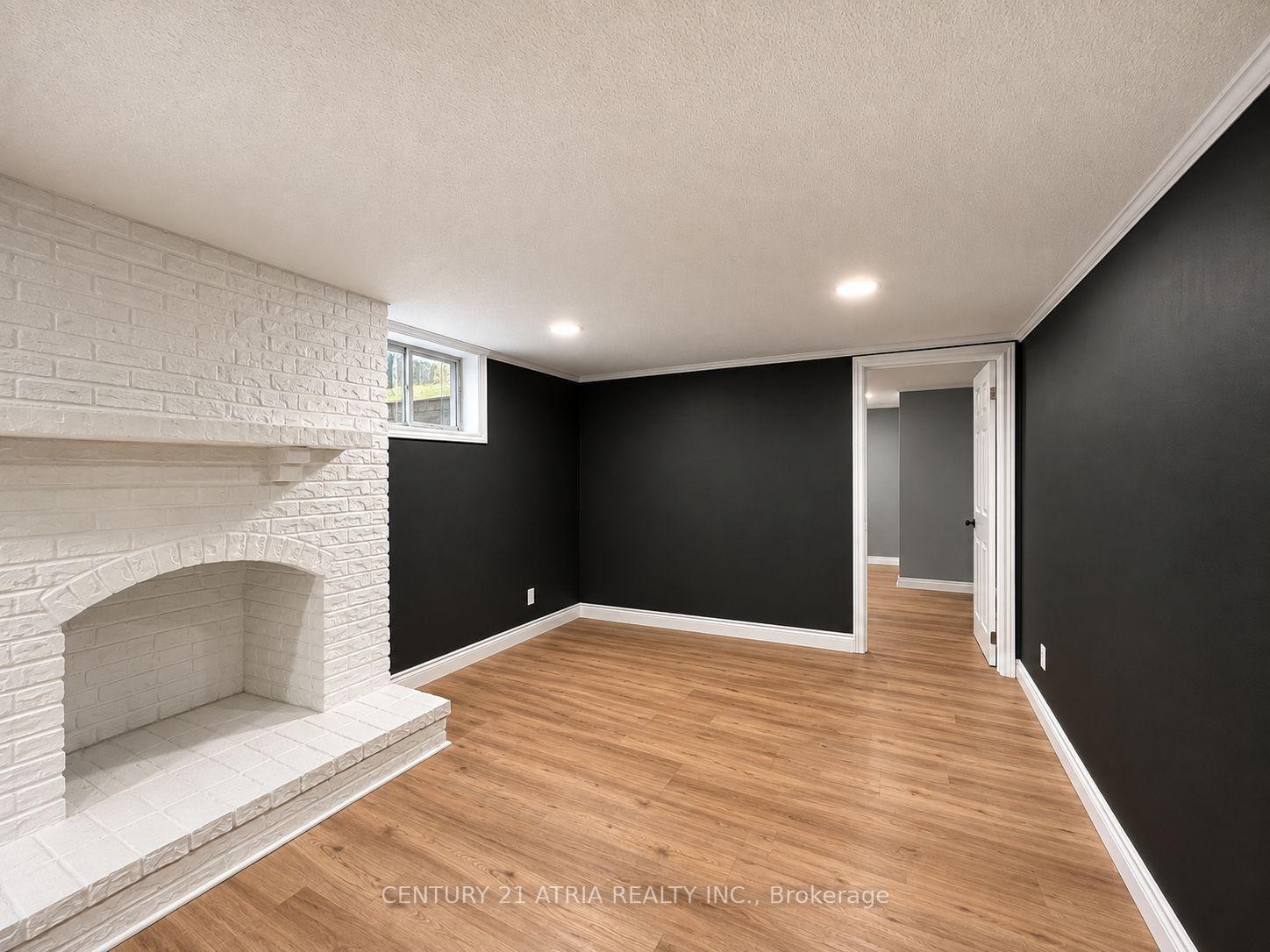 Photo 41 of 64 Cartier Crescent, Richmond Hill, Crosby — HOMEH