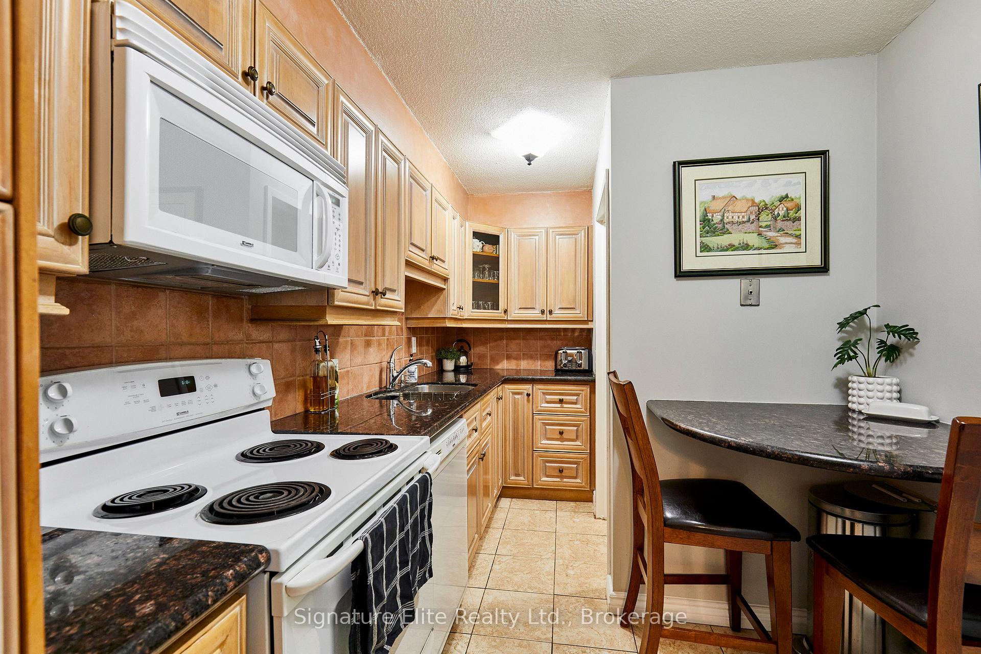 Photo 11 of Unit C35, 288 Mill Road, Etobicoke, Markland Wood — HOMEH