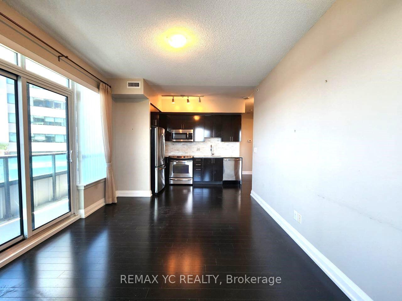 Photo 3 of Unit 408, 7171 Yonge Street, Markham, Thornhill — HOMEH