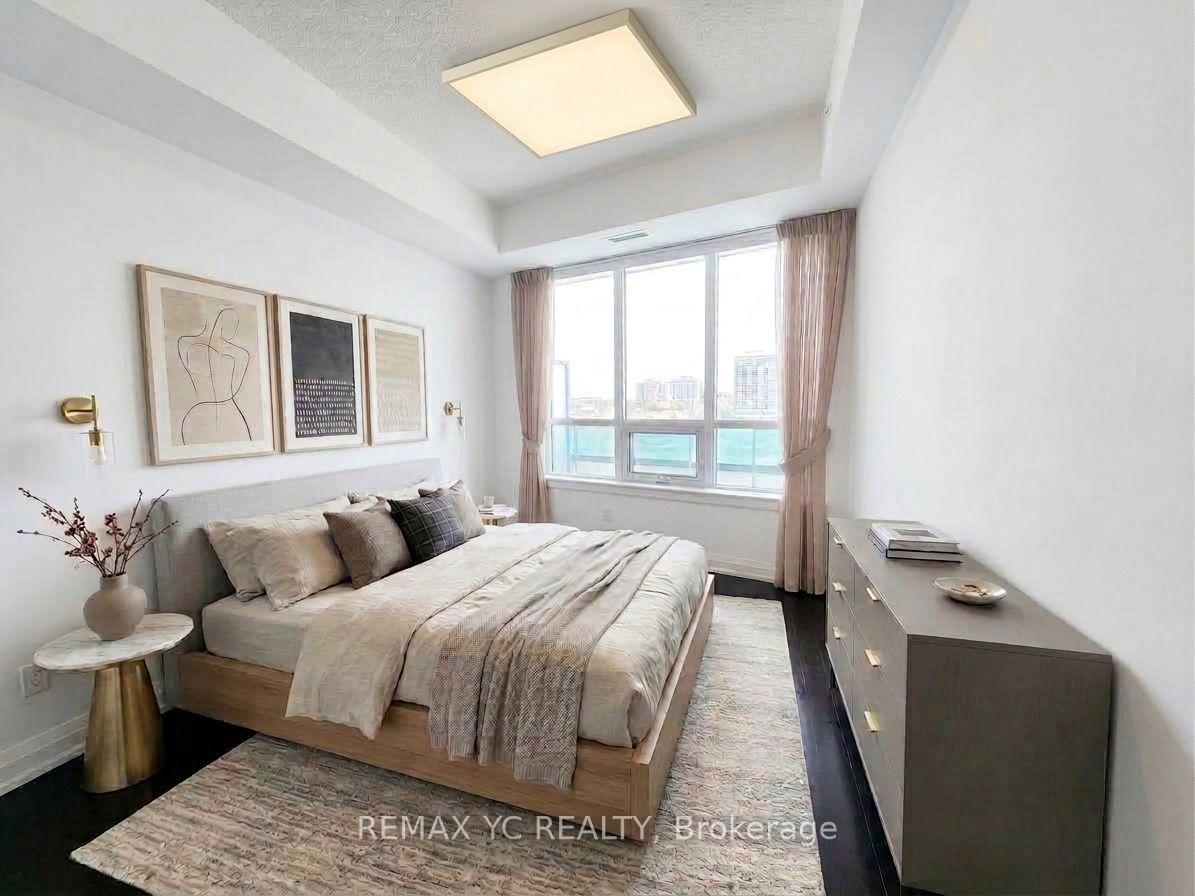 Photo 6 of Unit 408, 7171 Yonge Street, Markham, Thornhill — HOMEH