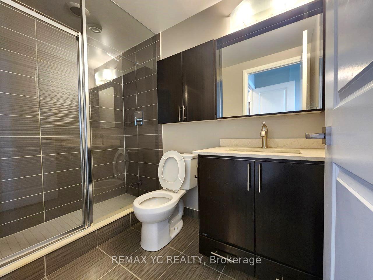 Photo 8 of Unit 408, 7171 Yonge Street, Markham, Thornhill — HOMEH