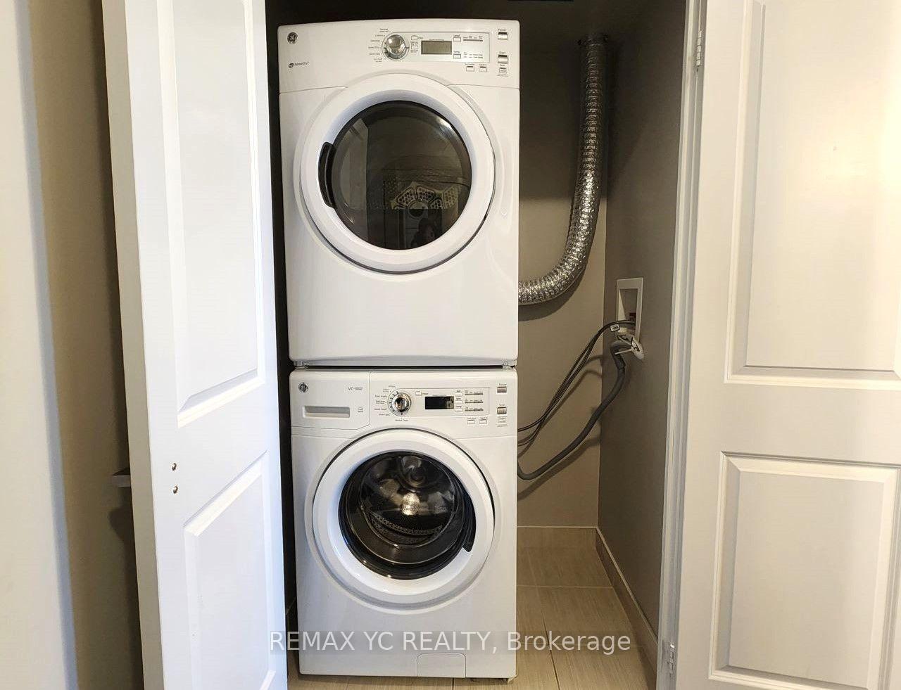 Photo 12 of Unit 408, 7171 Yonge Street, Markham, Thornhill — HOMEH