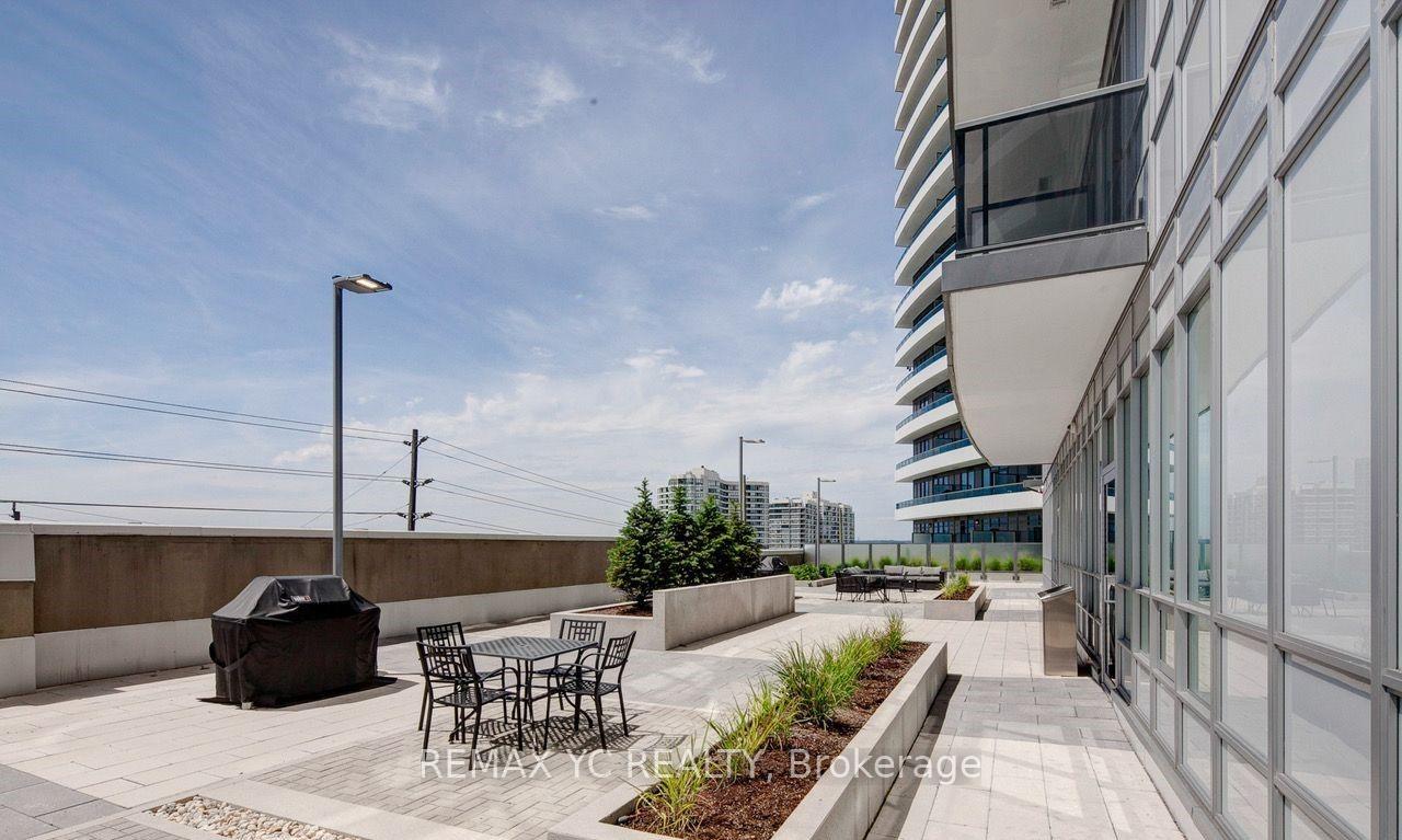 Photo 24 of Unit 408, 7171 Yonge Street, Markham, Thornhill — HOMEH