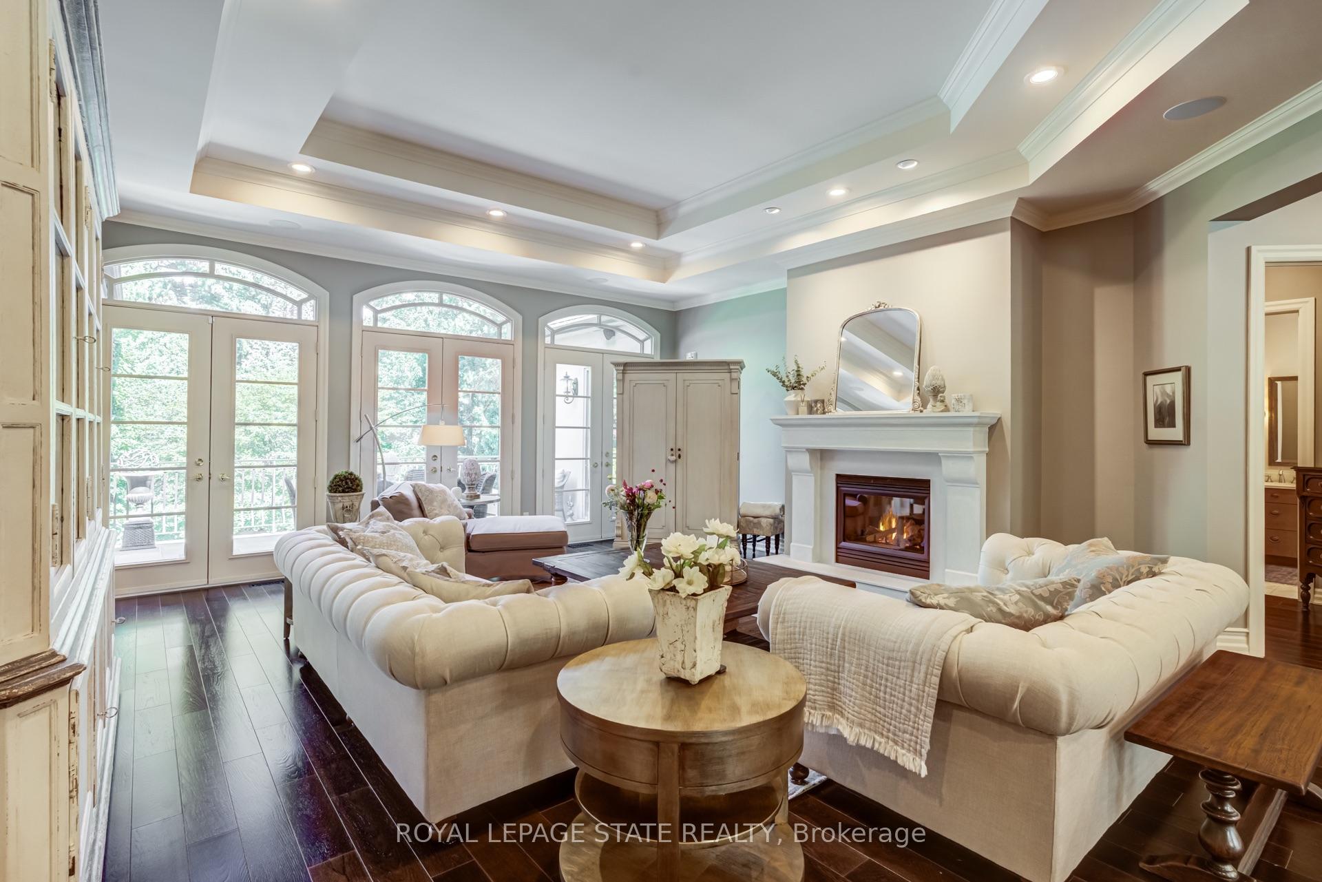 Photo 7 of 21 Harrington Place, Hamilton, Ancaster — HOMEH