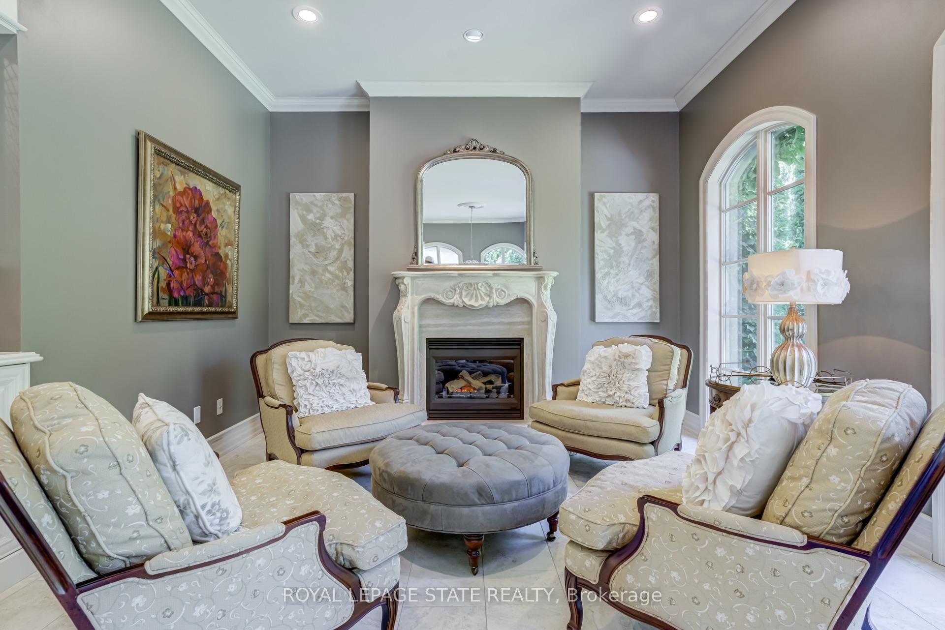 Photo 15 of 21 Harrington Place, Hamilton, Ancaster — HOMEH