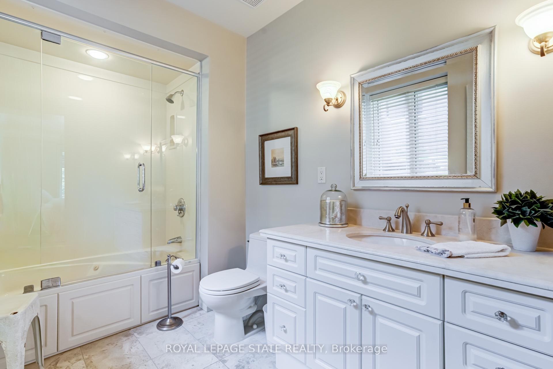 Photo 30 of 21 Harrington Place, Hamilton, Ancaster — HOMEH