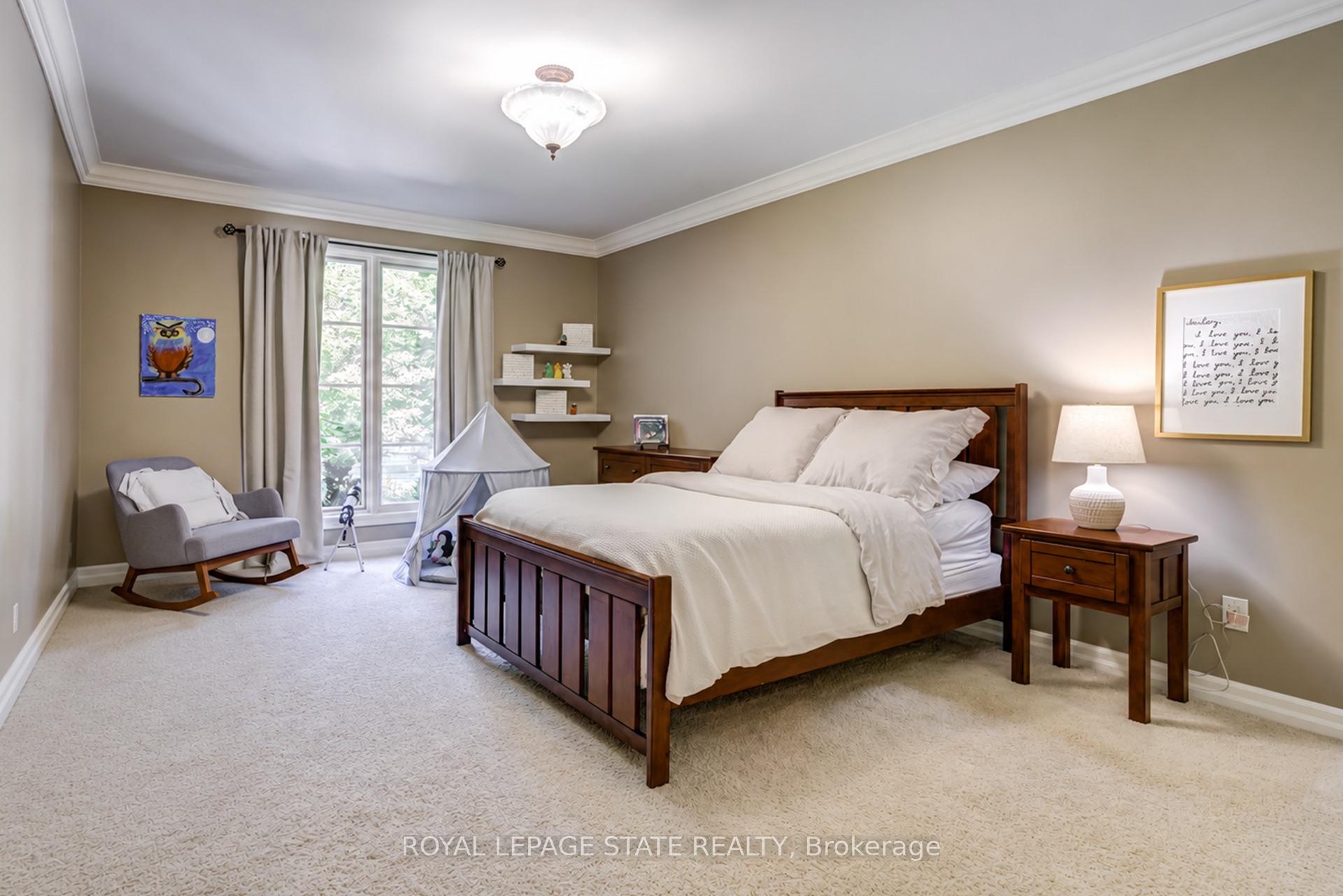 Photo 31 of 21 Harrington Place, Hamilton, Ancaster — HOMEH