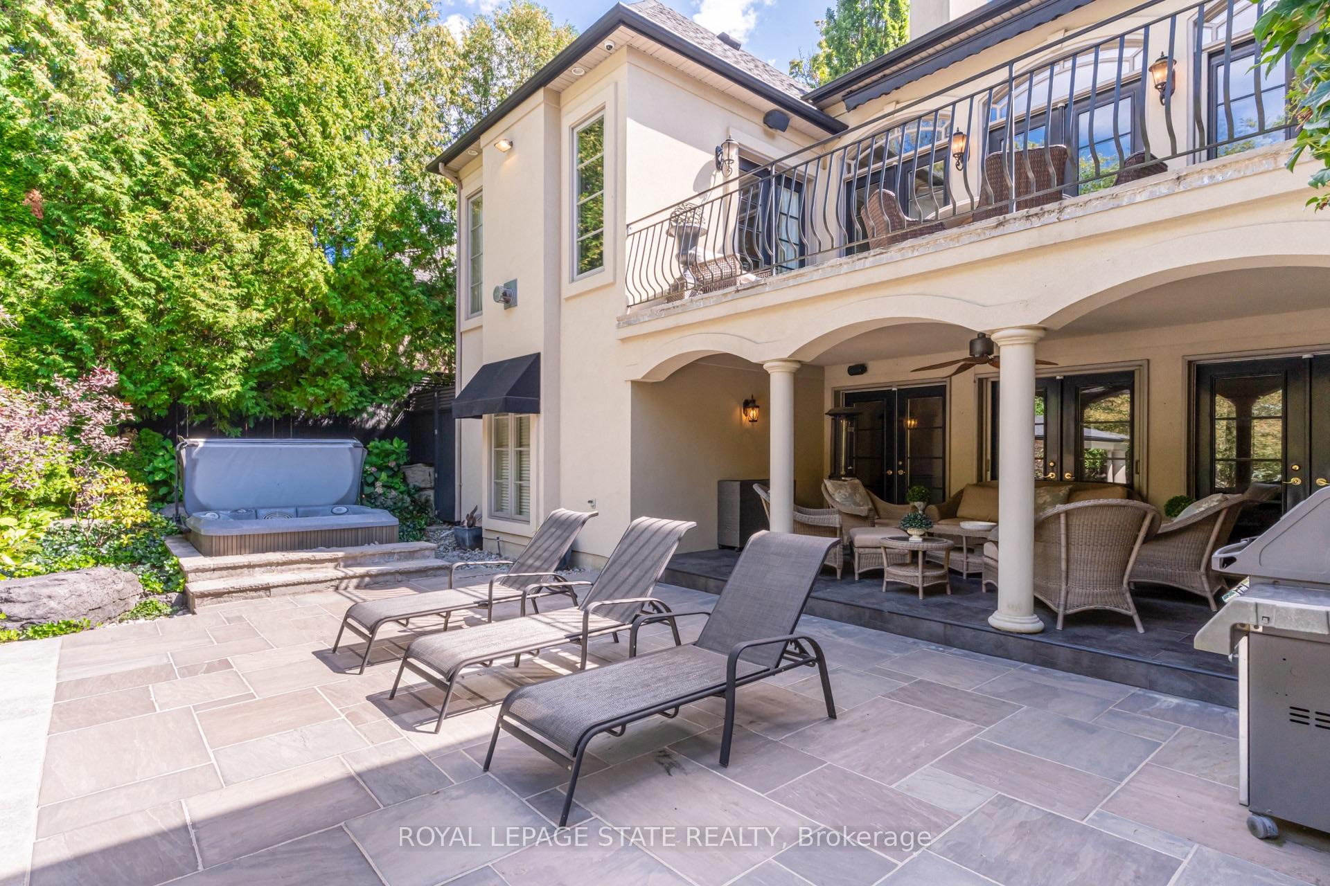 Photo 39 of 21 Harrington Place, Hamilton, Ancaster — HOMEH