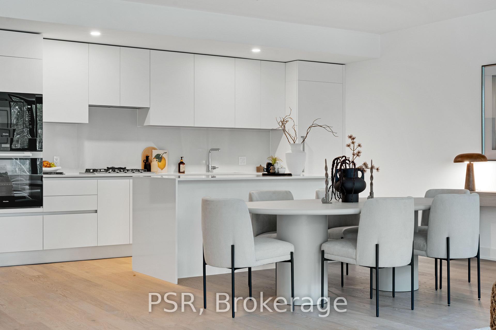 Photo 3 of Unit PH410, 200 Keewatin Avenue, Toronto, Mount Pleasant East — HOMEH