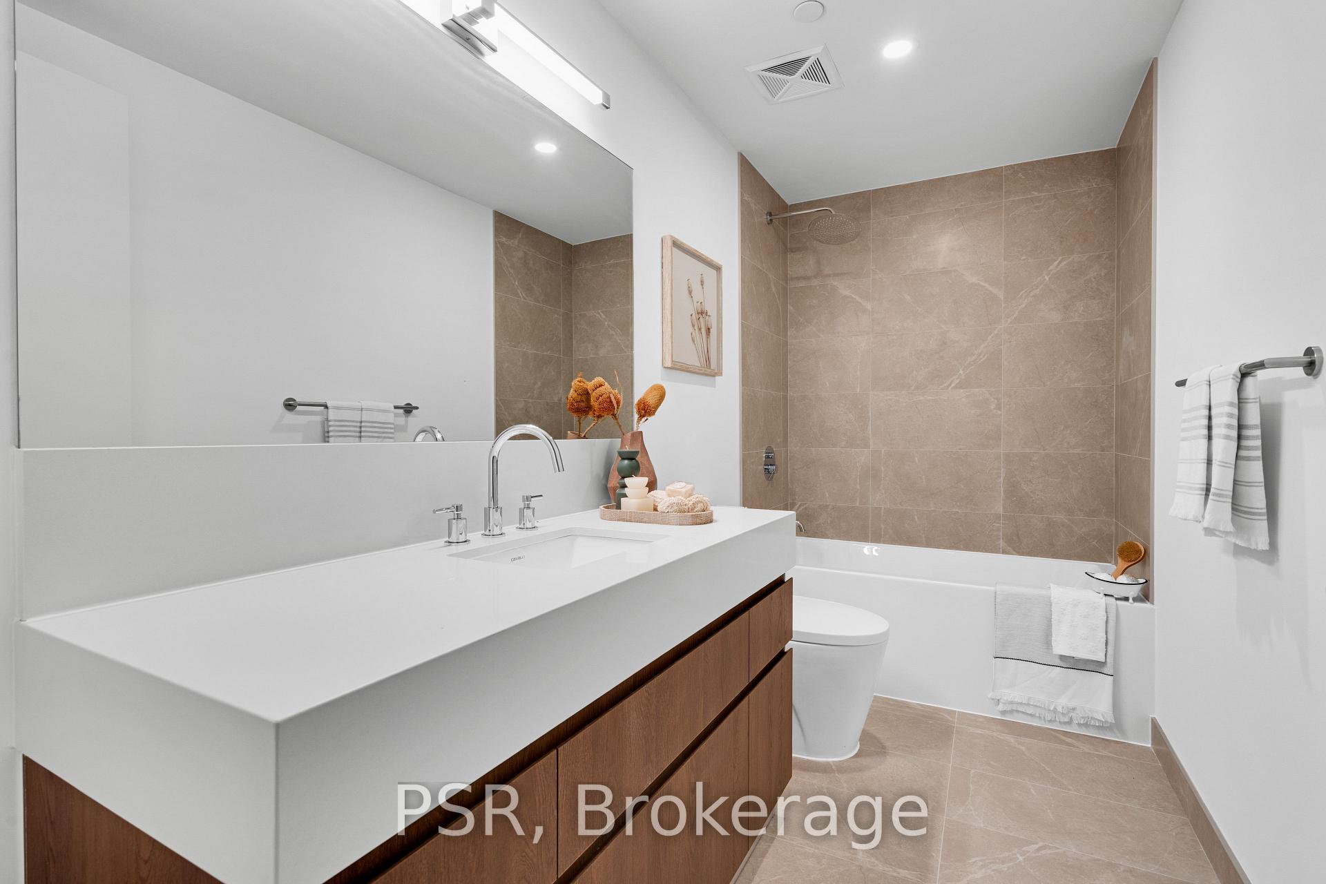 Photo 26 of Unit PH410, 200 Keewatin Avenue, Toronto, Mount Pleasant East — HOMEH