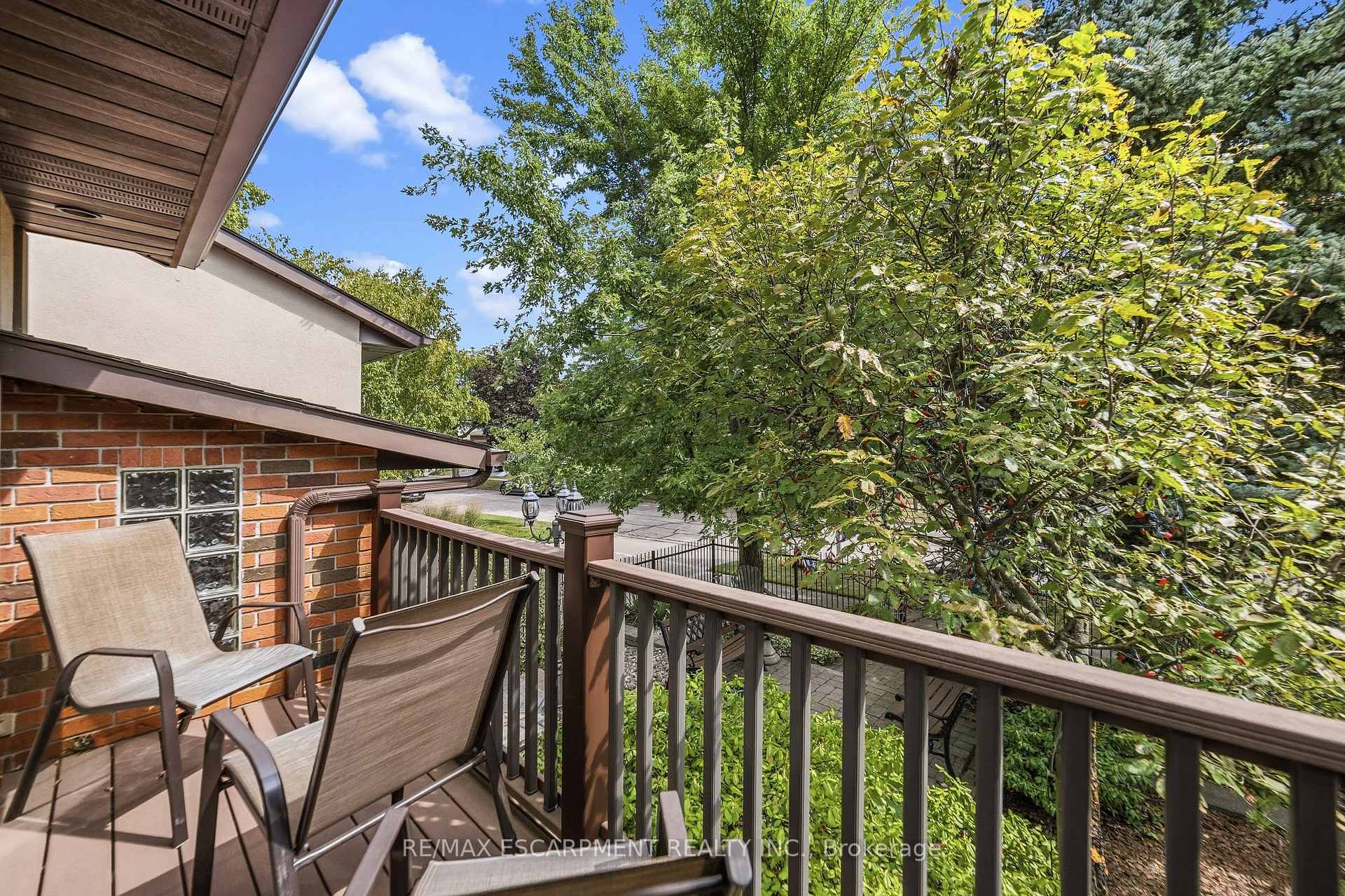 Photo 9 of 39 Audubon Street S, Hamilton, Stoney Creek Mountain — HOMEH