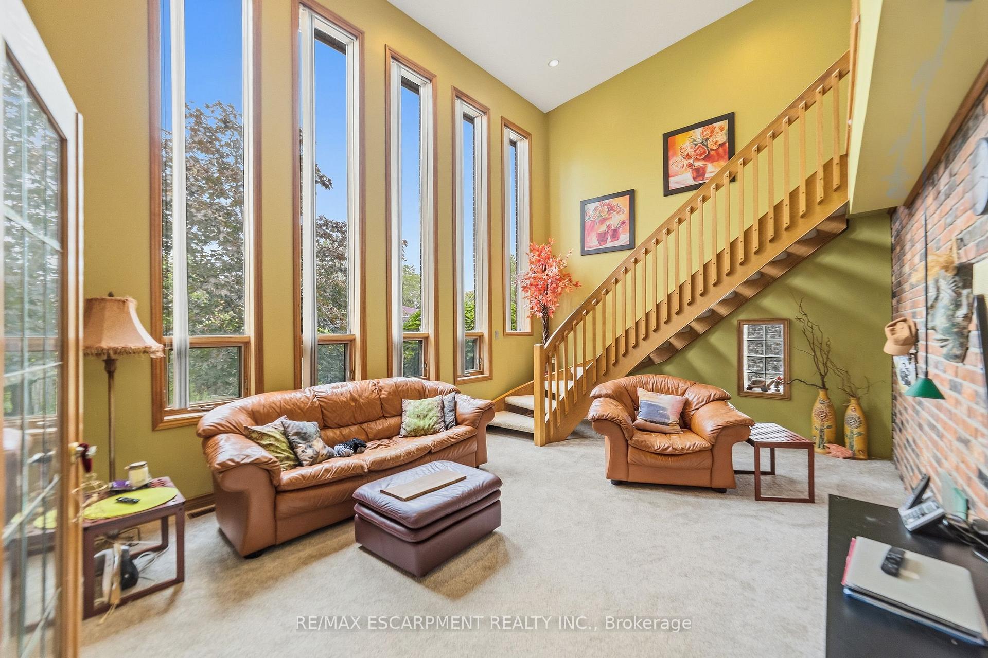 Photo 15 of 39 Audubon Street S, Hamilton, Stoney Creek Mountain — HOMEH