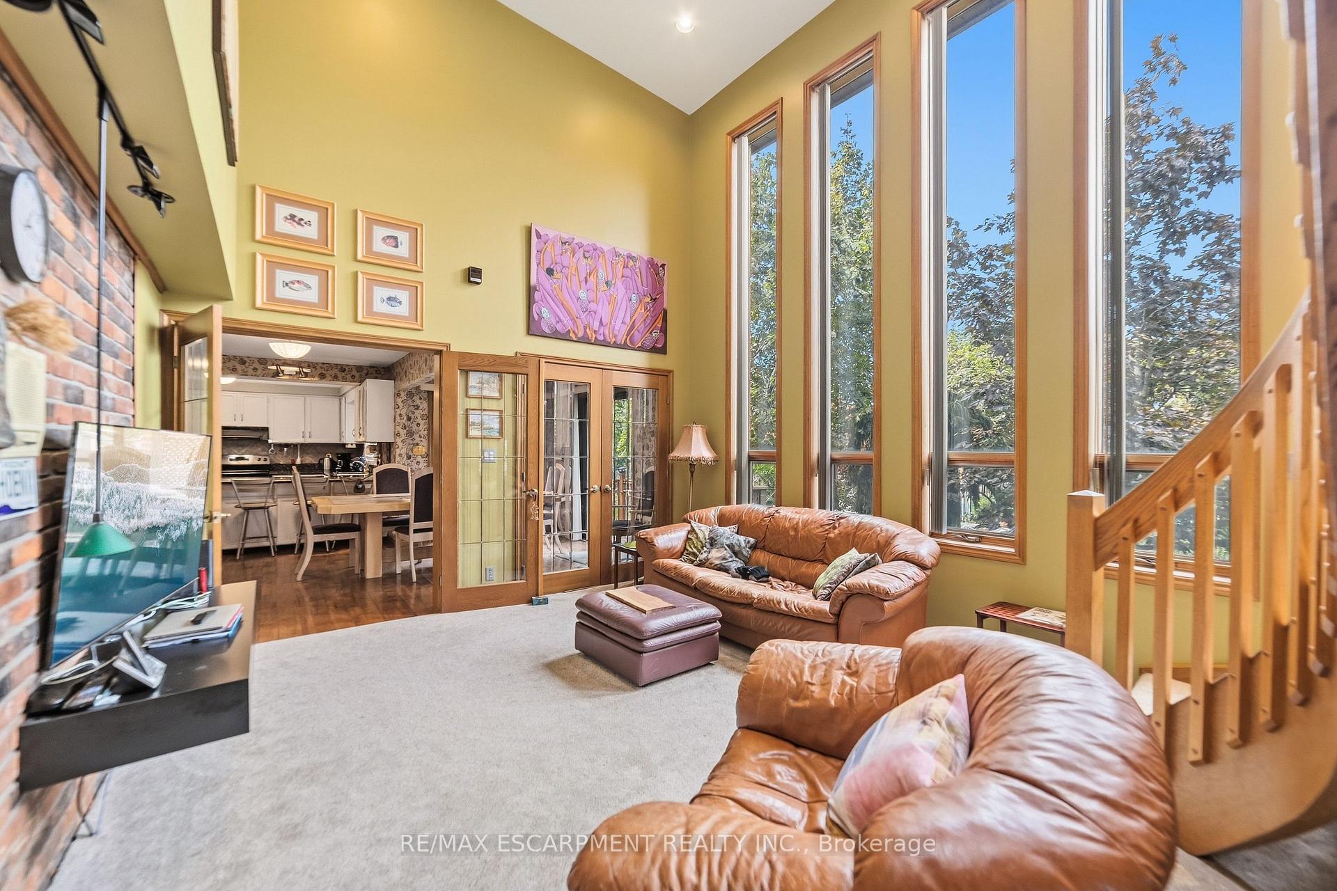 Photo 16 of 39 Audubon Street S, Hamilton, Stoney Creek Mountain — HOMEH