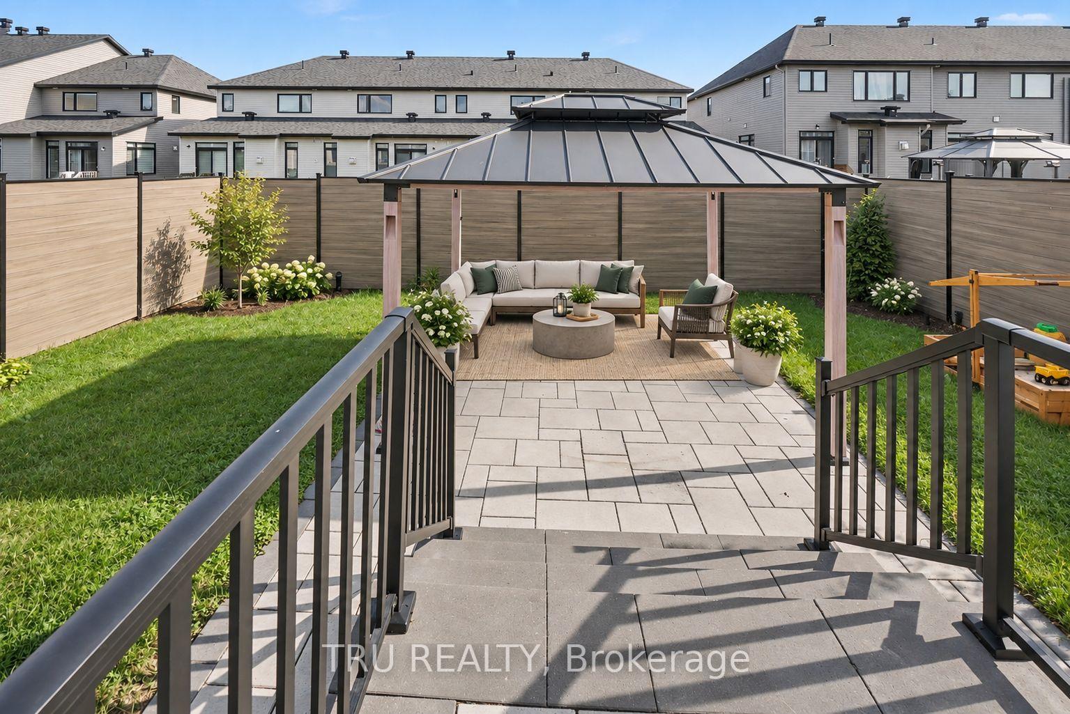 Photo 40 of 306 Chamomile Way, Ottawa, Leitrim — HOMEH