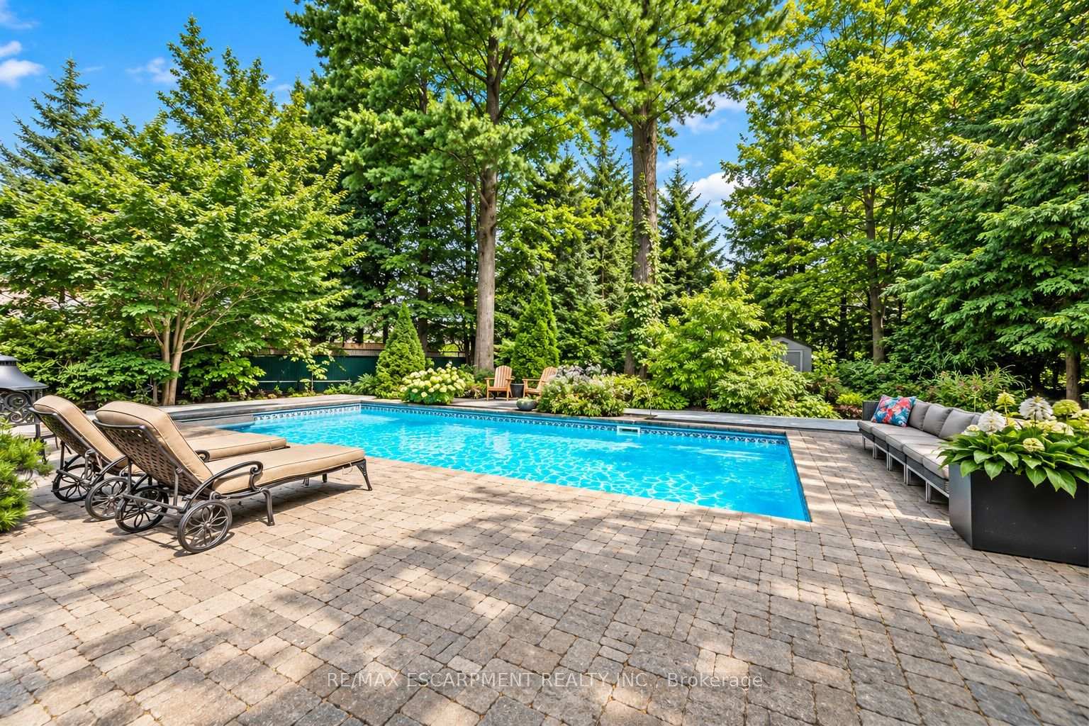 Photo 15 of 2209 Pineneedle Row, Mississauga, Erindale — HOMEH