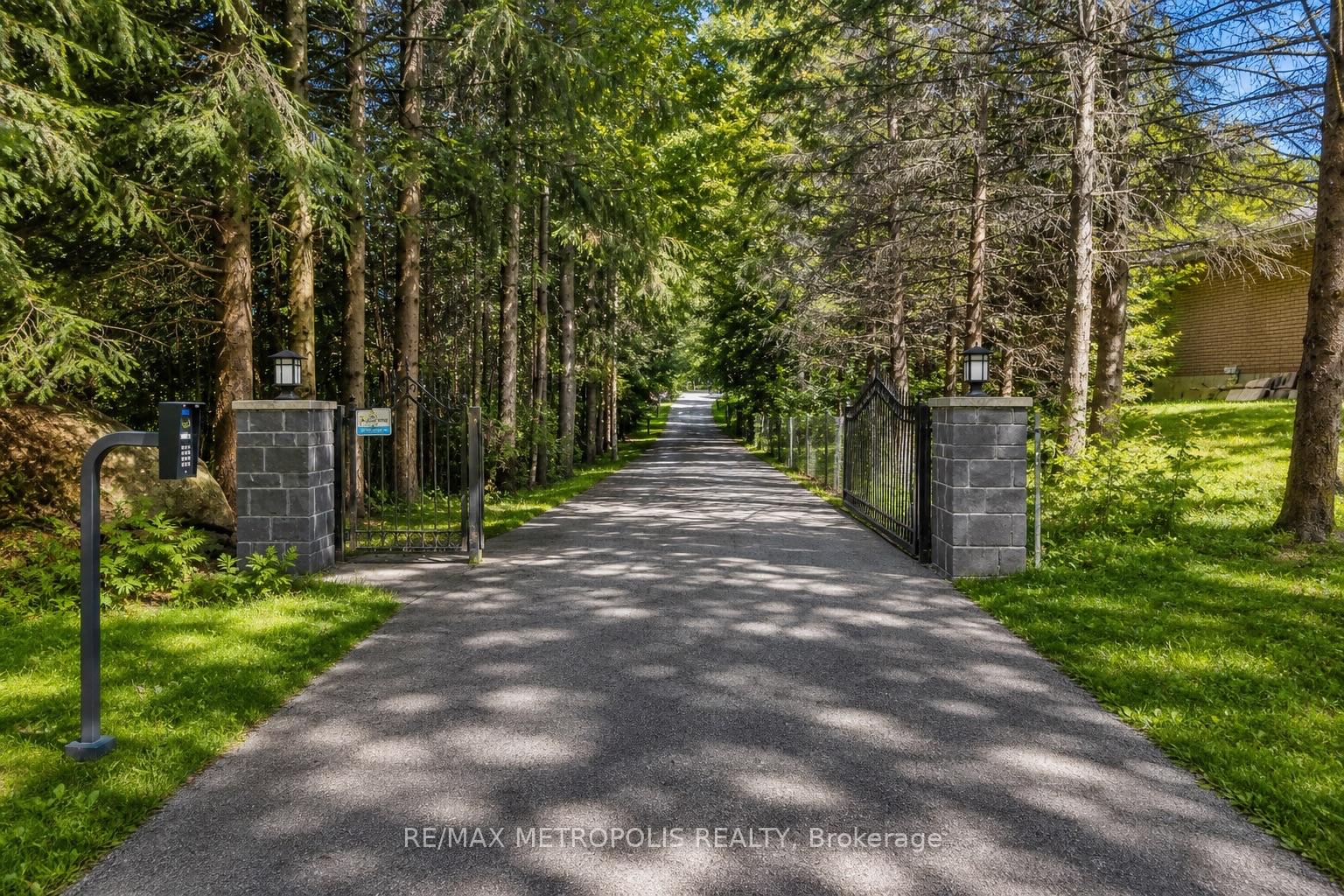Photo 39 of 1175 Derry Road, Milton, Campbellville — HOMEH
