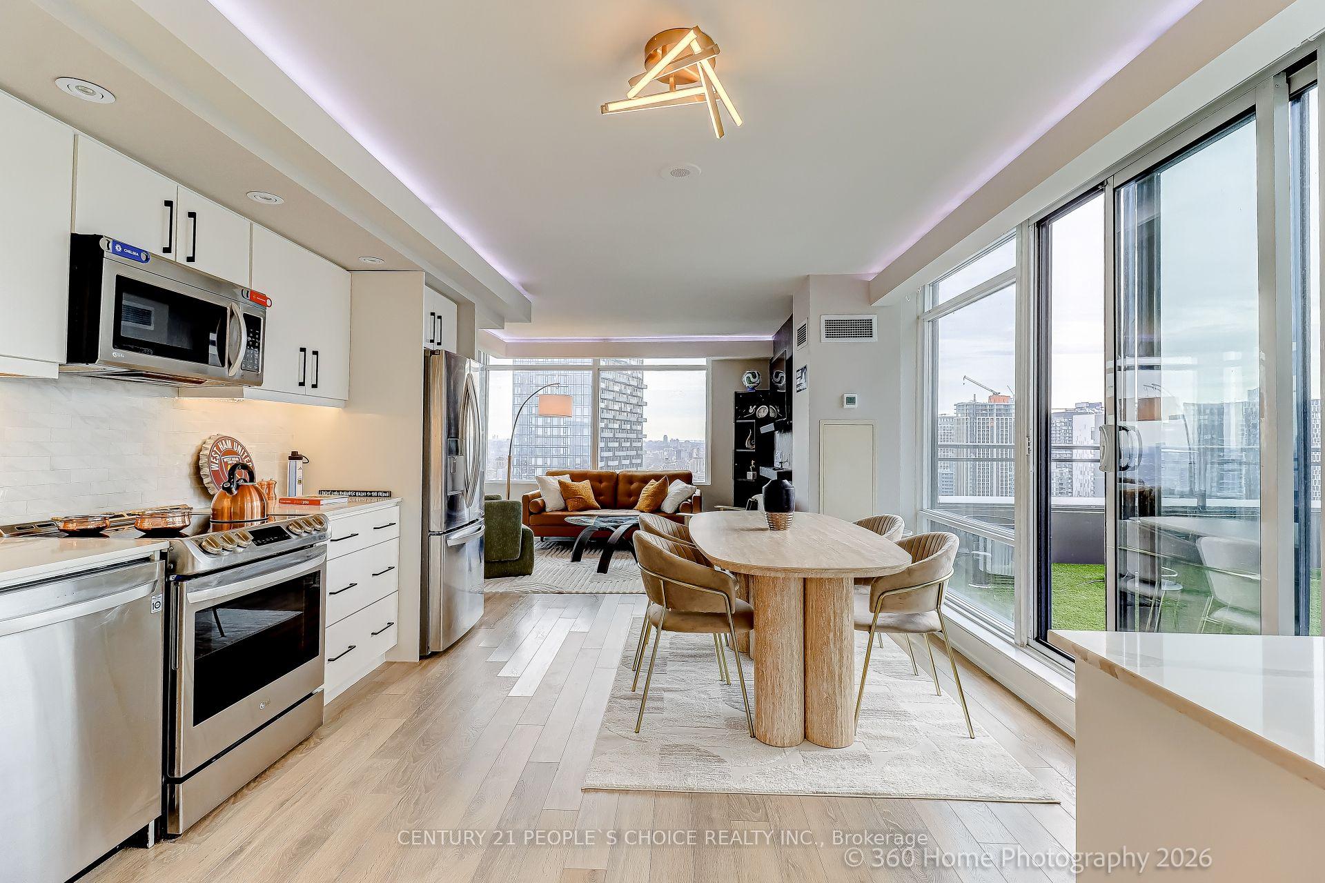 Photo 3 of Unit PH5201, 25 Telegram Mews, Toronto, Waterfront Communities — HOMEH