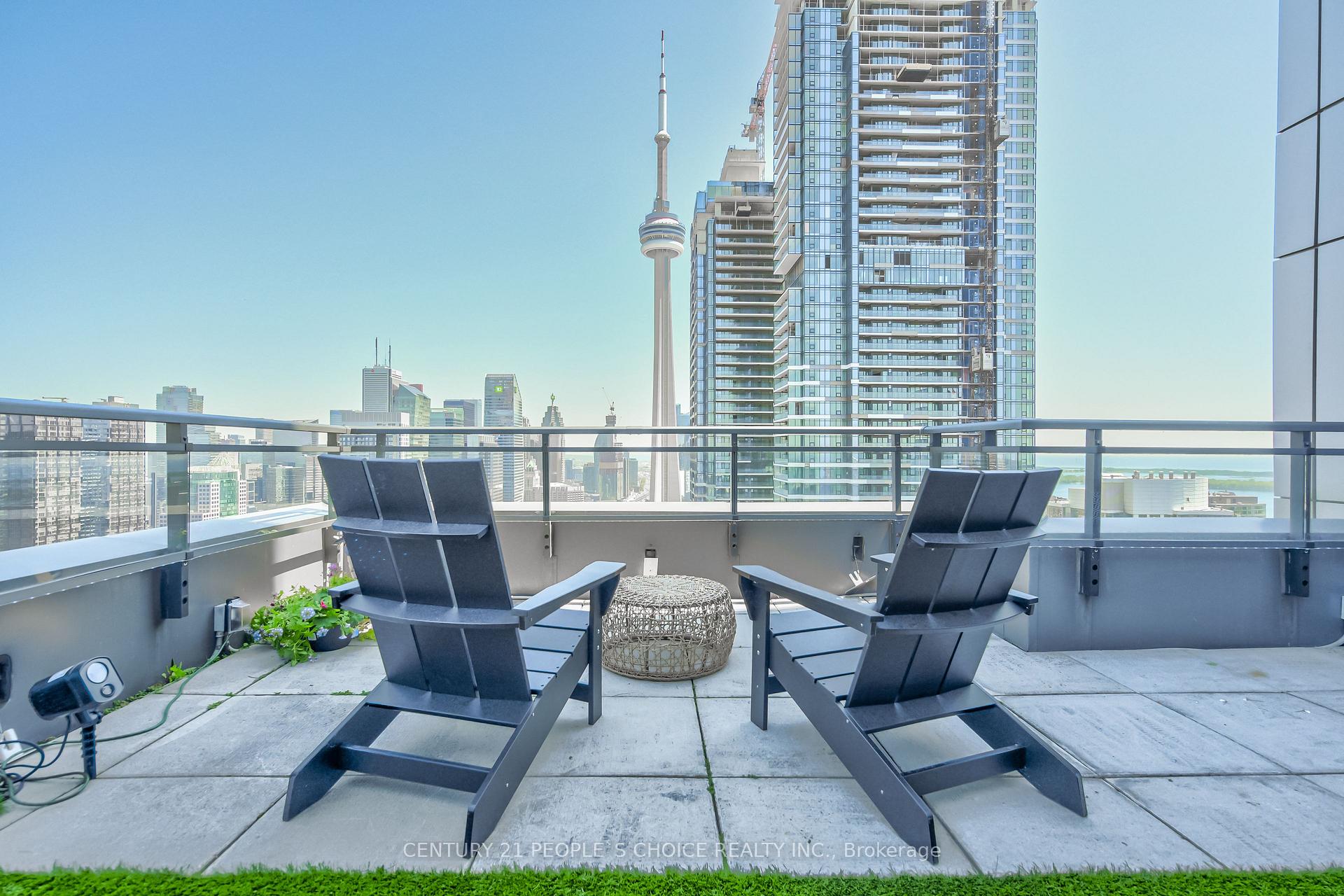 Photo 7 of Unit PH5201, 25 Telegram Mews, Toronto, Waterfront Communities — HOMEH