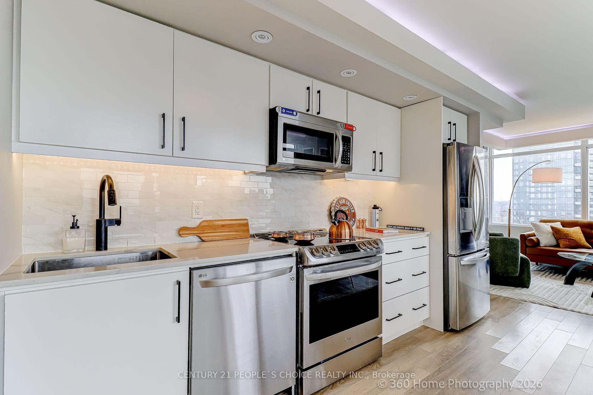 Photo 17 of Unit PH5201, 25 Telegram Mews, Toronto, Waterfront Communities — HOMEH