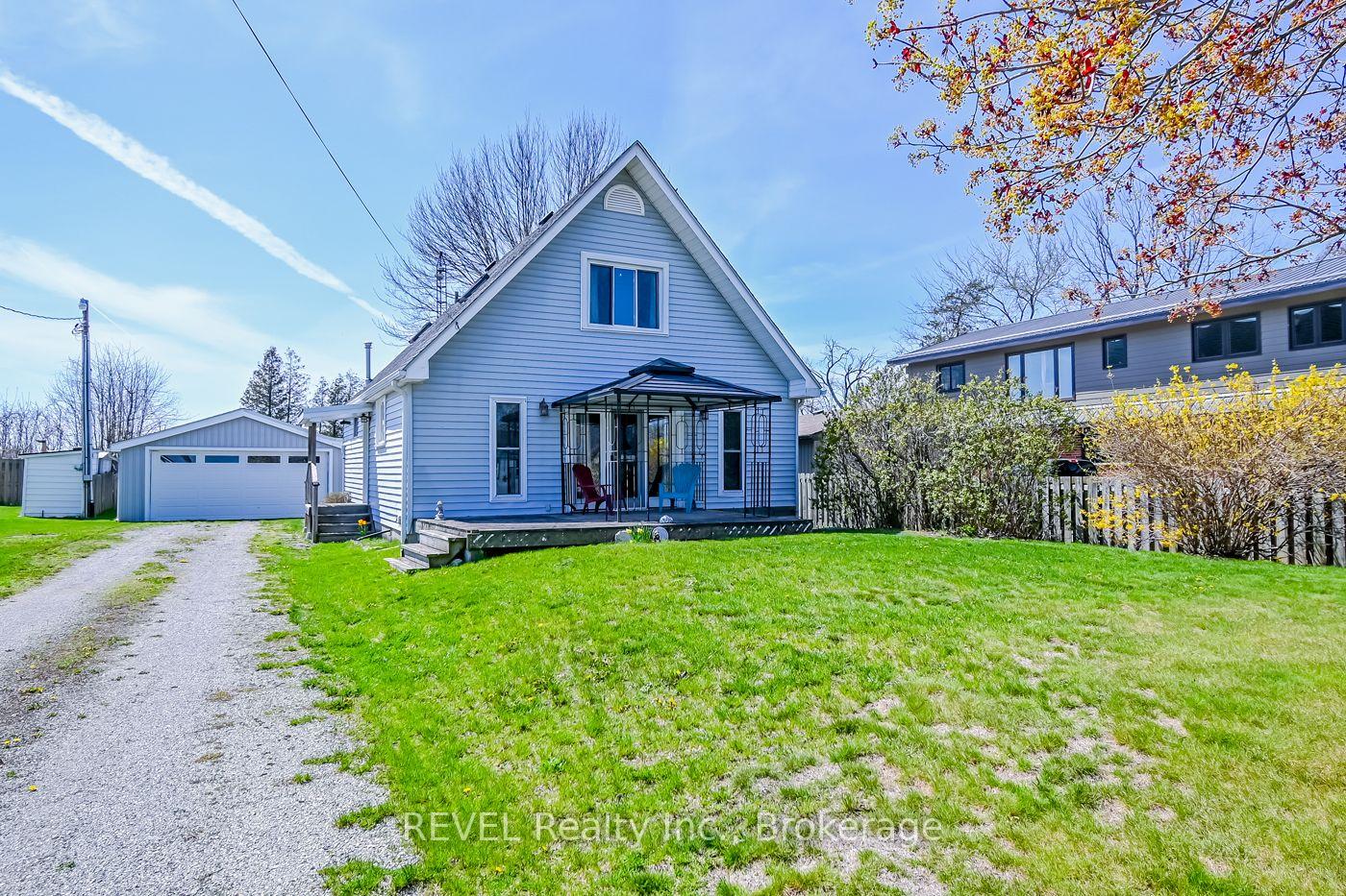 Photo of 2757 North Shore Drive