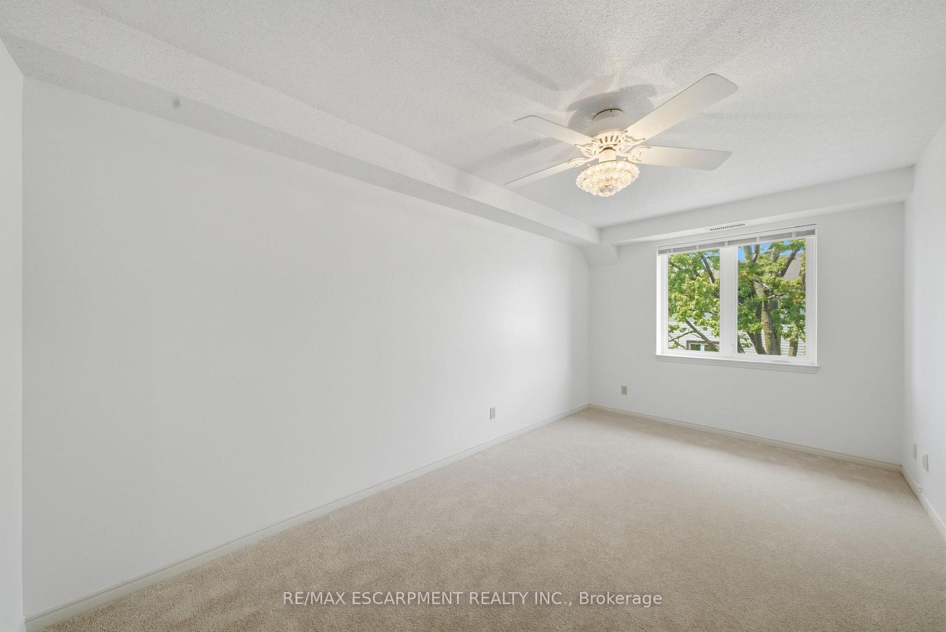 Photo 26 of Unit 303, 416 Limeridge Road E, Hamilton, Bruleville — HOMEH