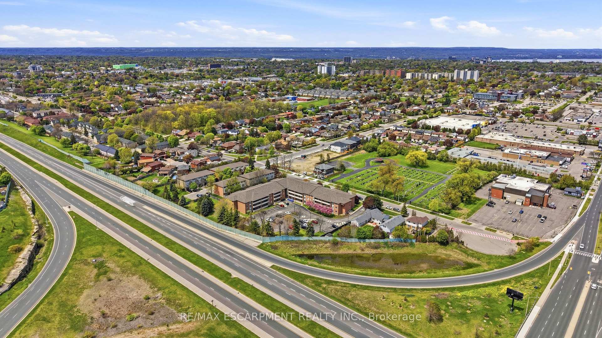 Photo 41 of Unit 303, 416 Limeridge Road E, Hamilton, Bruleville — HOMEH