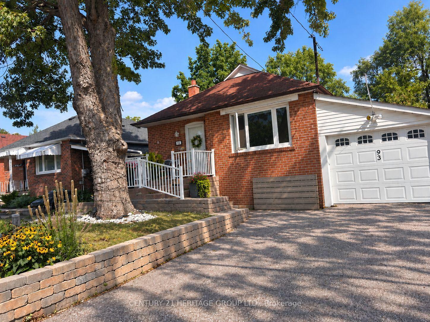 Photo 3 of 93 Ellington Drive, Scarborough, Wexford-Maryvale — HOMEH