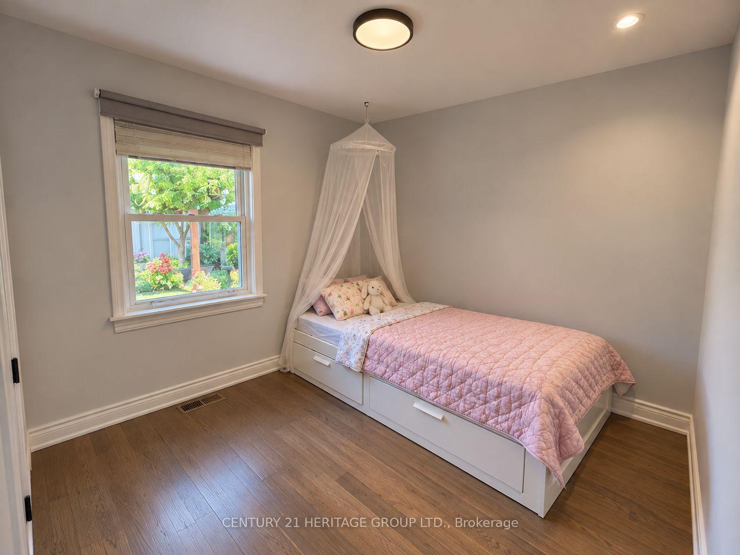 Photo 10 of 93 Ellington Drive, Scarborough, Wexford-Maryvale — HOMEH