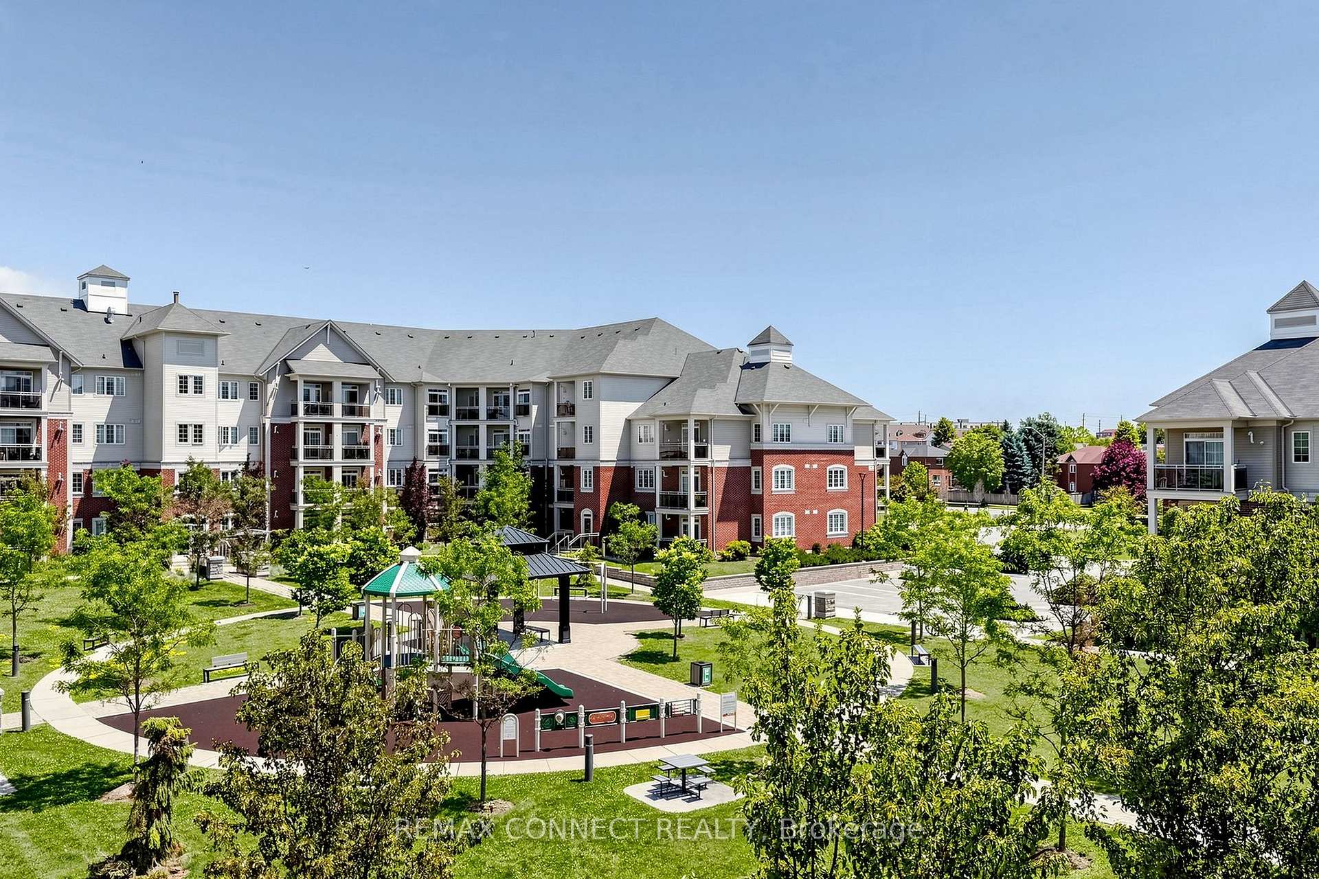 Photo 25 of Unit 307, 84 Aspen Springs Drive, Clarington, Bowmanville — HOMEH