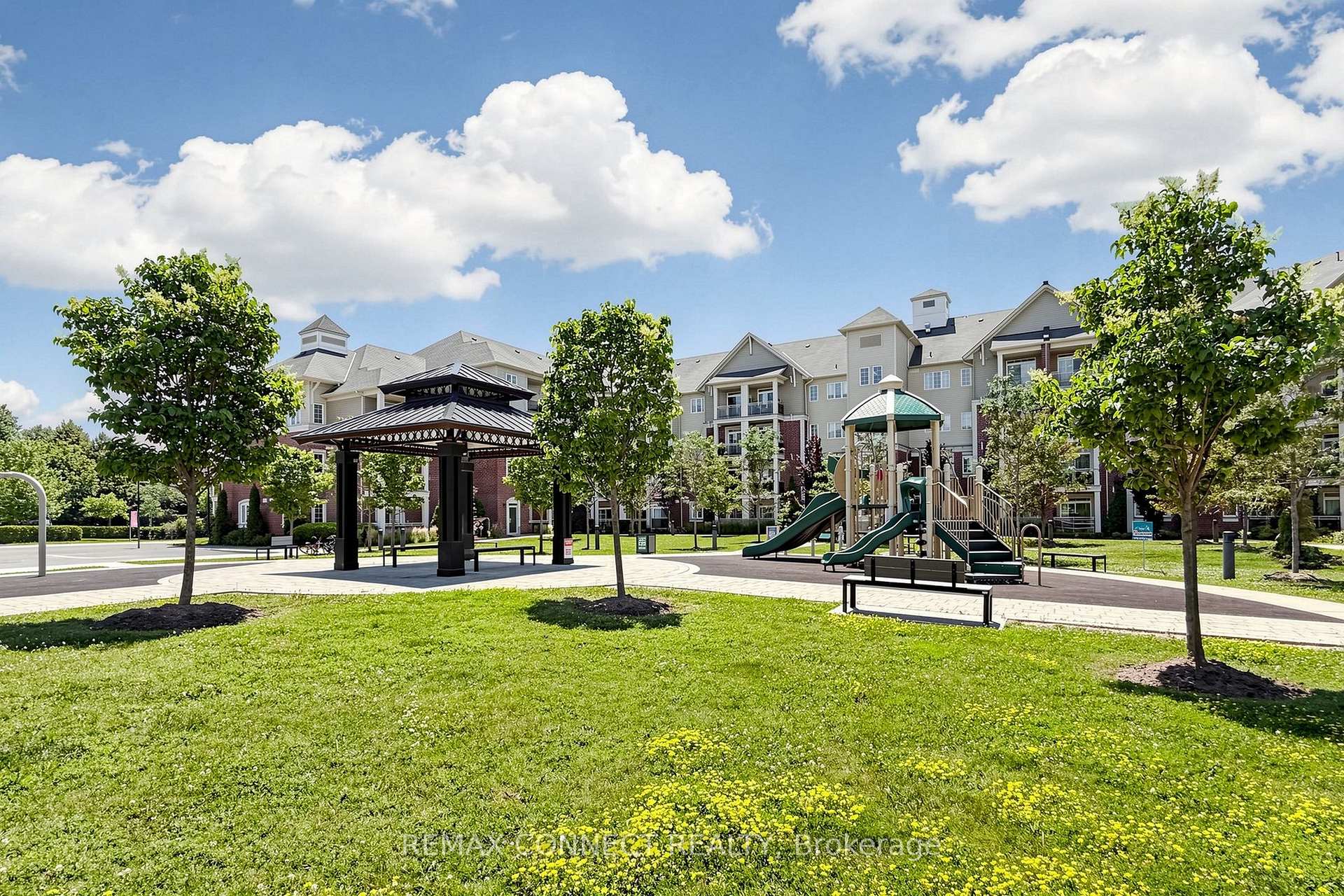 Photo 34 of Unit 307, 84 Aspen Springs Drive, Clarington, Bowmanville — HOMEH