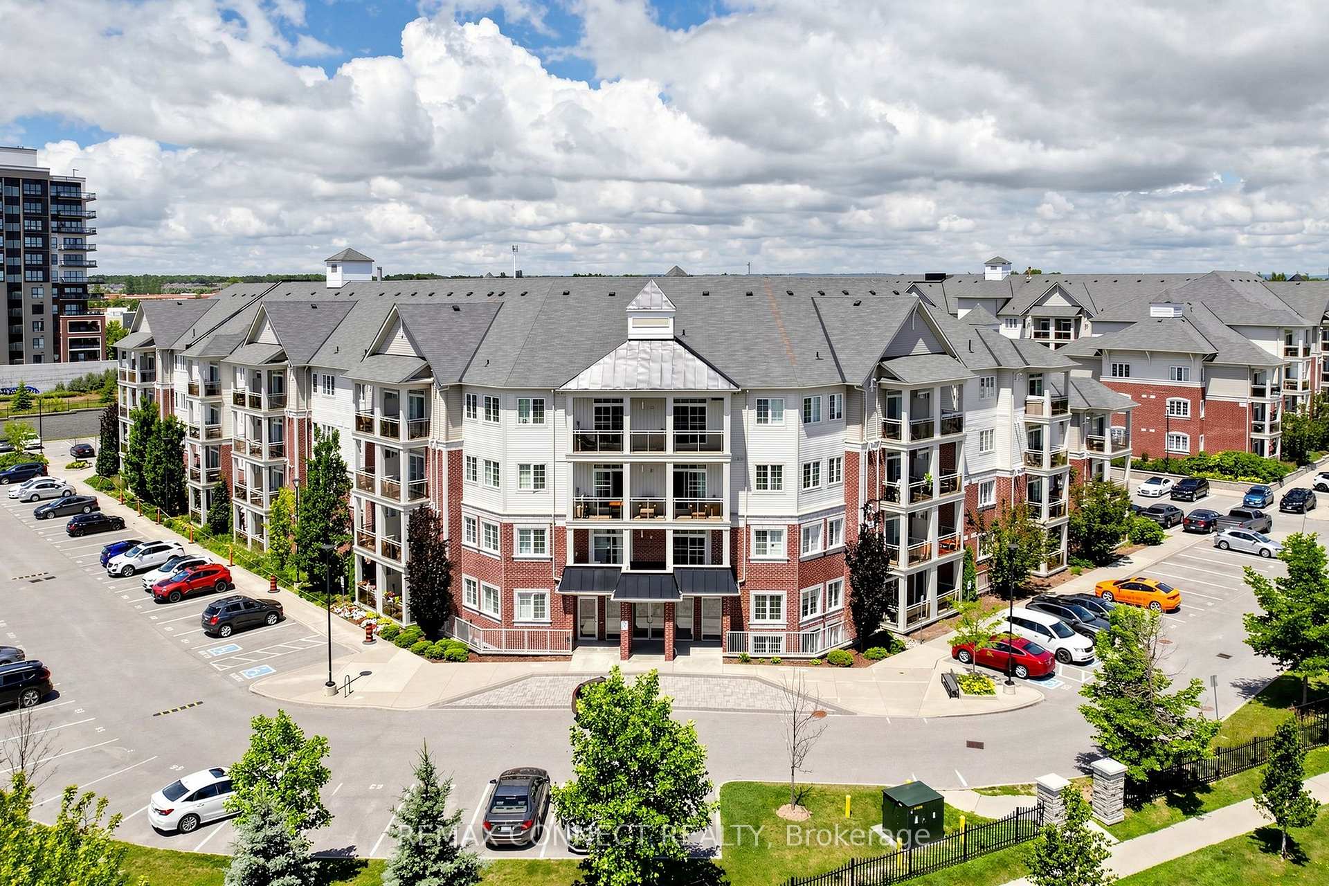 Photo 35 of Unit 307, 84 Aspen Springs Drive, Clarington, Bowmanville — HOMEH