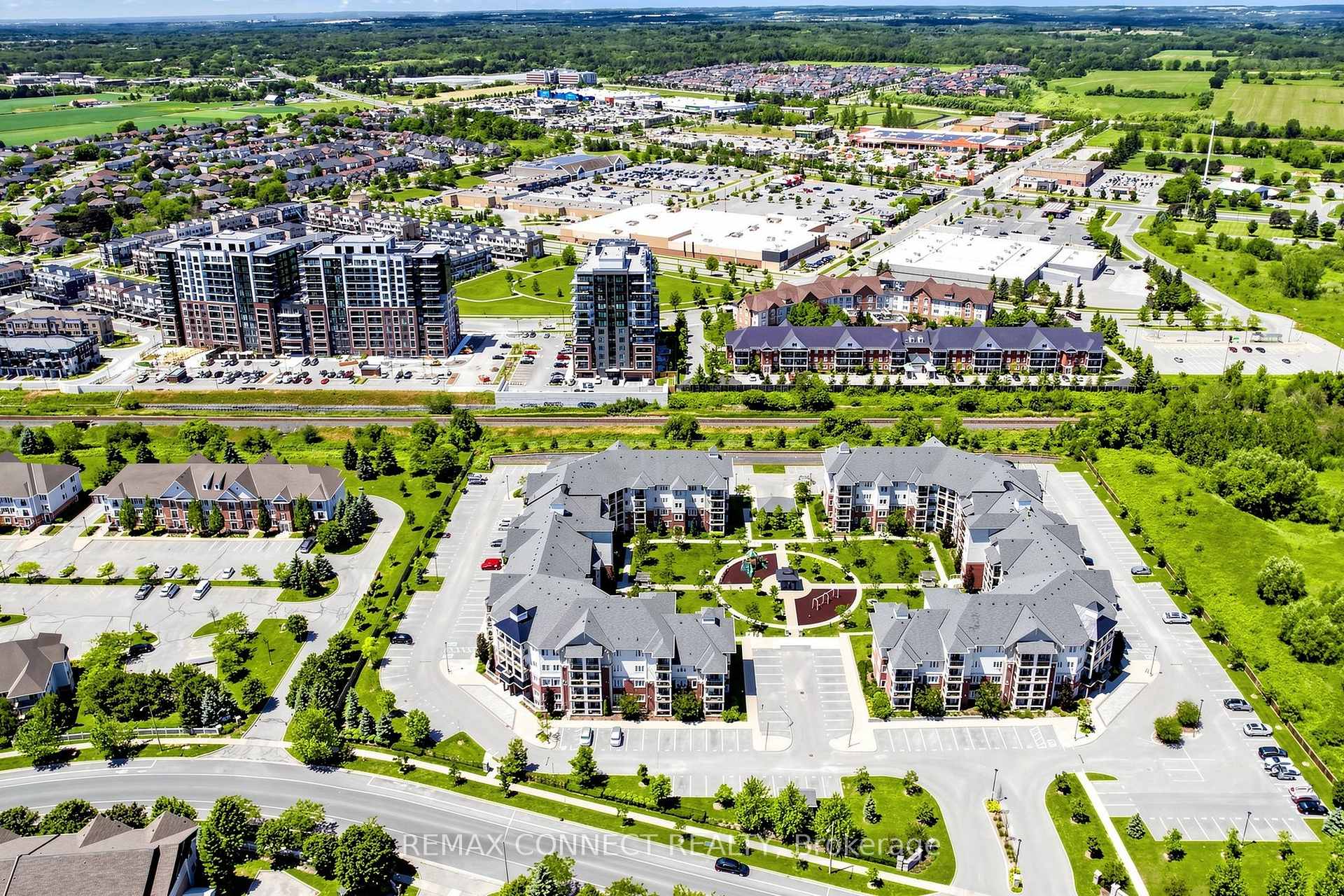 Photo 41 of Unit 307, 84 Aspen Springs Drive, Clarington, Bowmanville — HOMEH