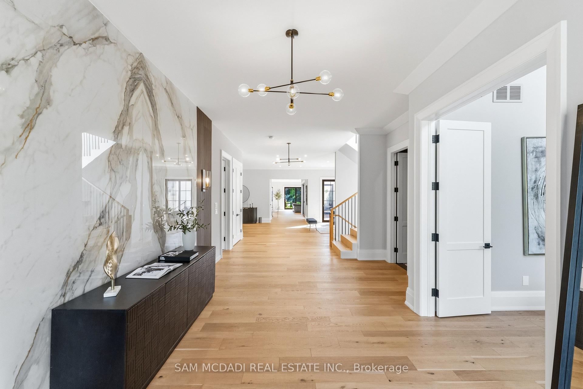 Photo 3 of 584 Fourth Line, Oakville, West — HOMEH