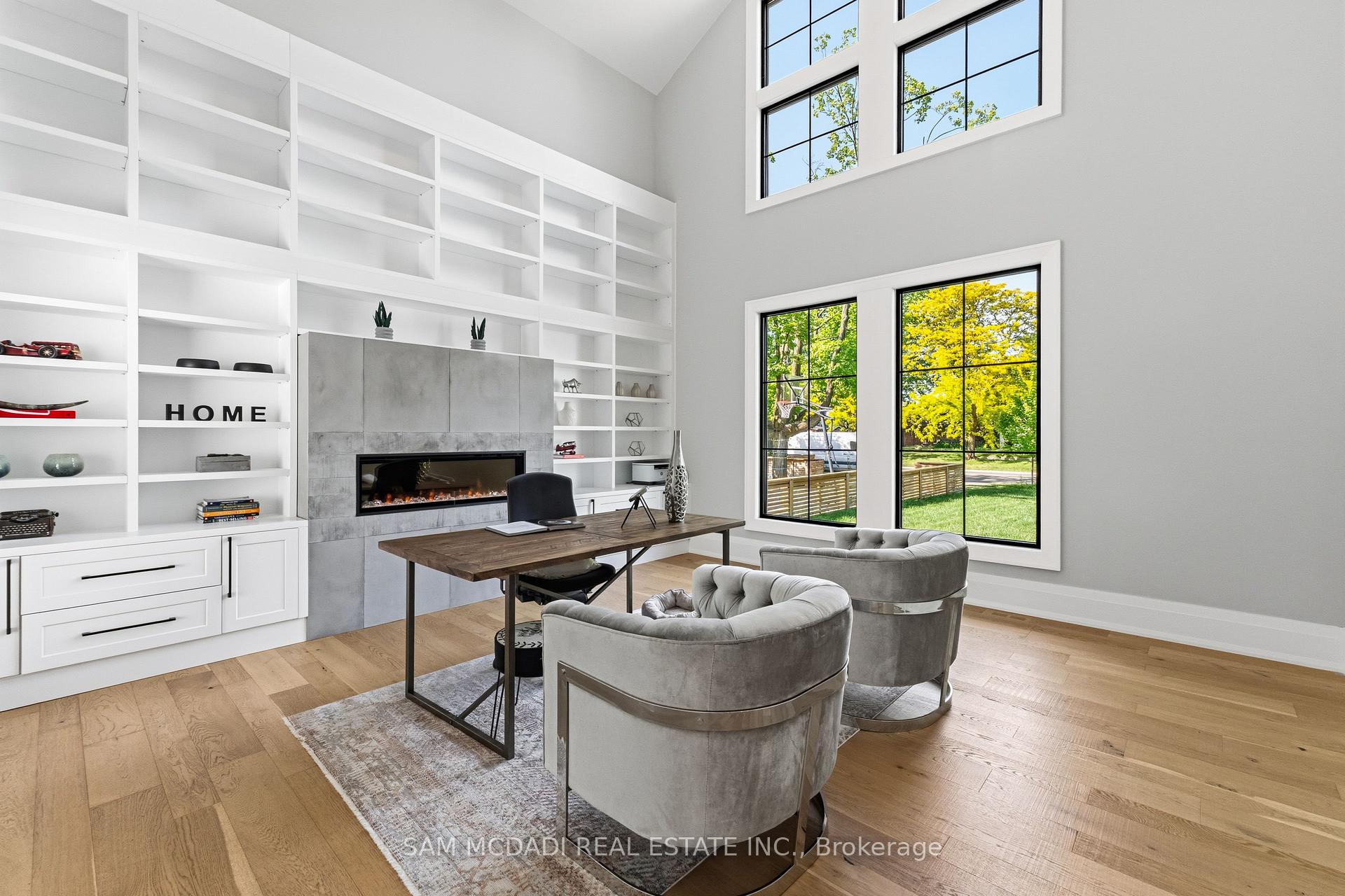 Photo 4 of 584 Fourth Line, Oakville, West — HOMEH