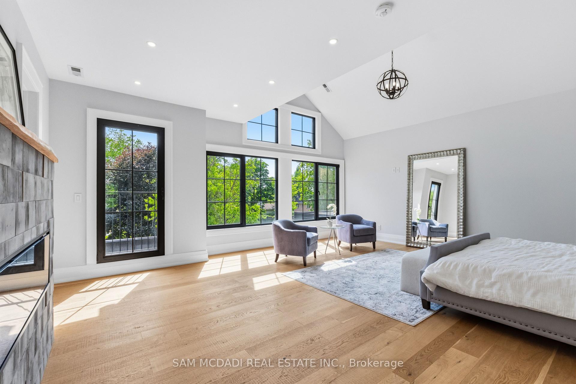 Photo 21 of 584 Fourth Line, Oakville, West — HOMEH