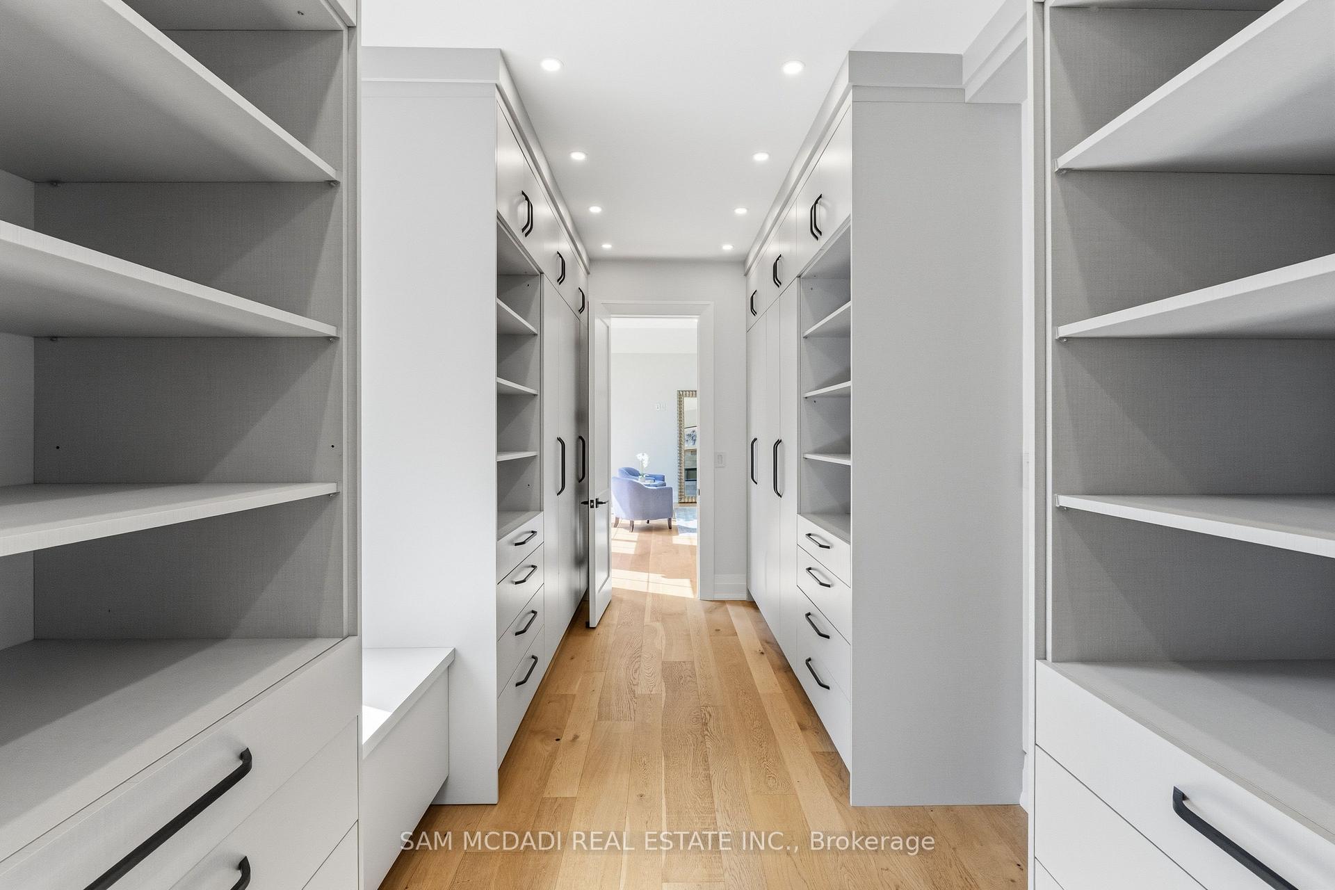 Photo 22 of 584 Fourth Line, Oakville, West — HOMEH
