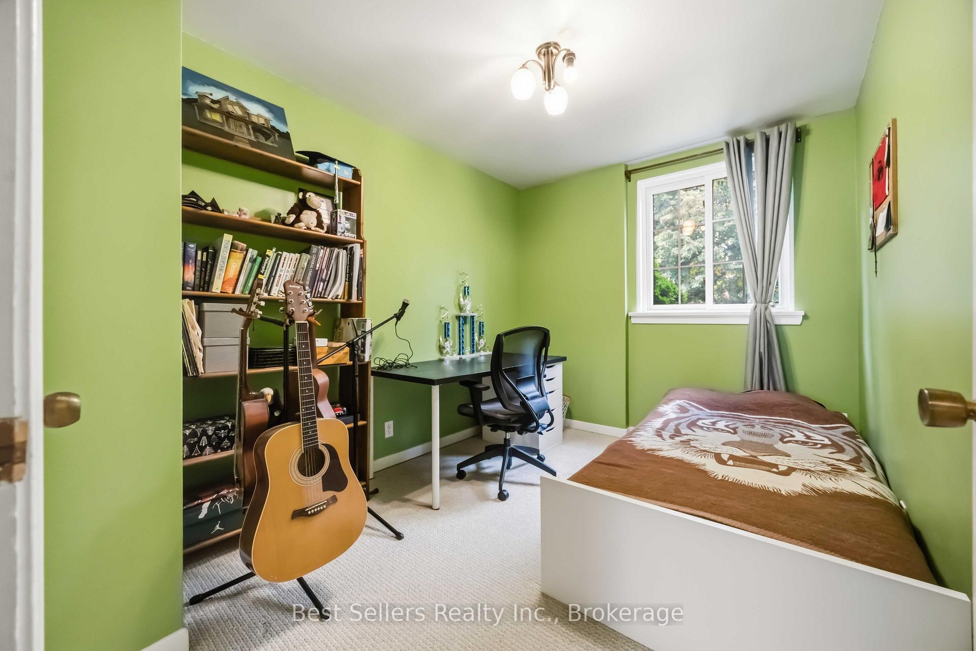 Photo 18 of 5 Benfrisco Crescent, Scarborough, Woburn — HOMEH