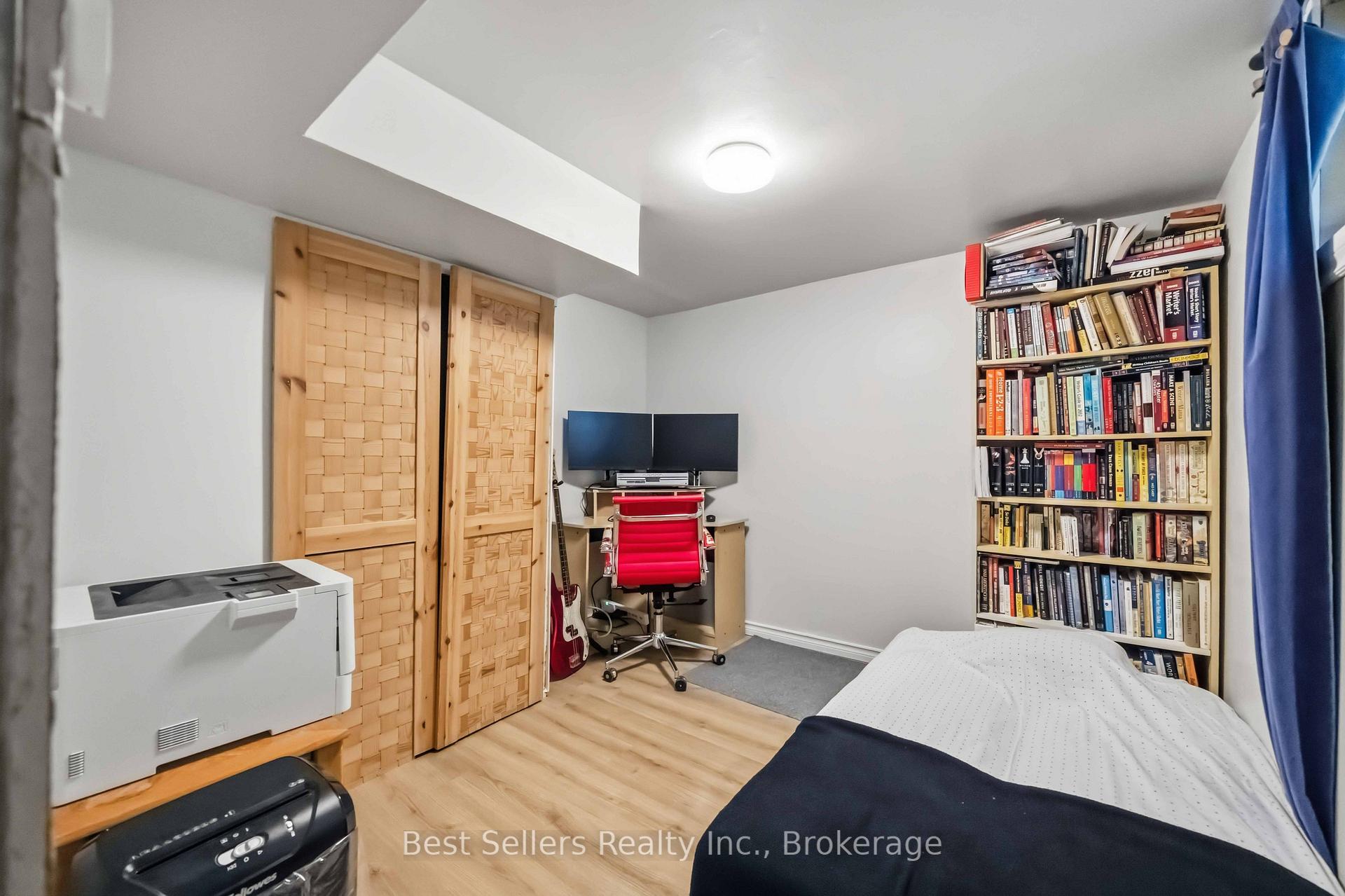 Photo 24 of 5 Benfrisco Crescent, Scarborough, Woburn — HOMEH