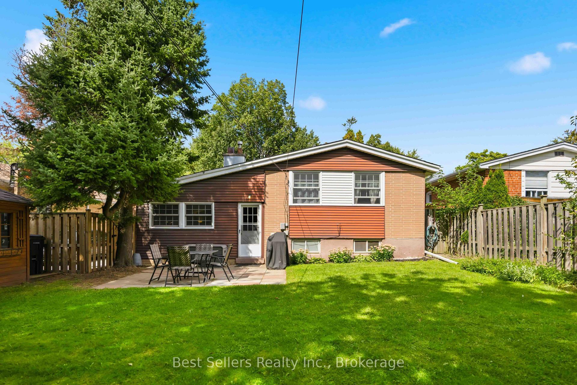 Photo 31 of 5 Benfrisco Crescent, Scarborough, Woburn — HOMEH