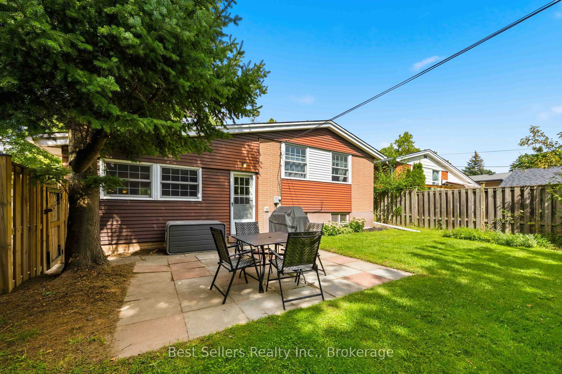 Photo 32 of 5 Benfrisco Crescent, Scarborough, Woburn — HOMEH