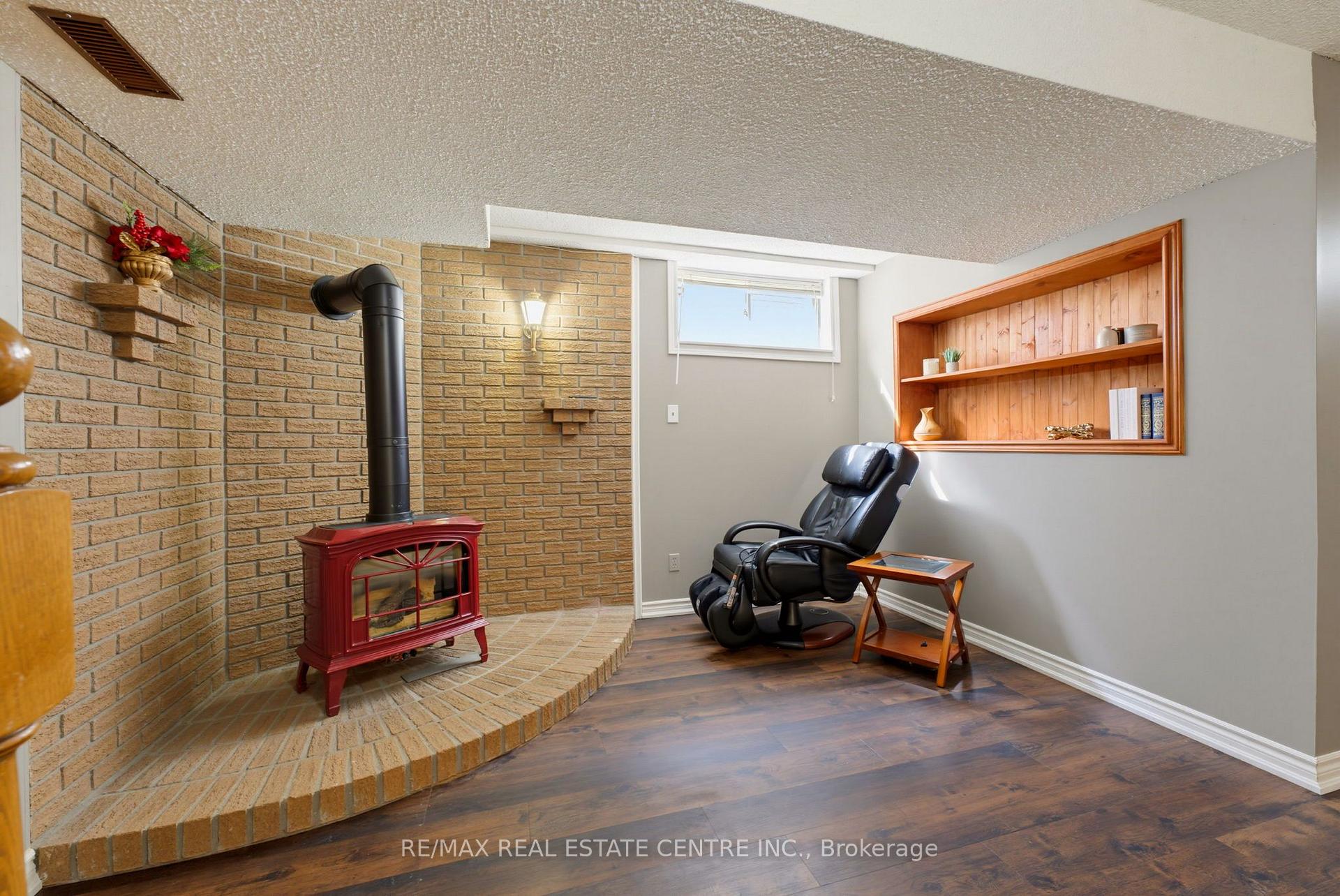 Photo 23 of 35 Windy Ridge Drive, Kitchener, Brigadoon — HOMEH