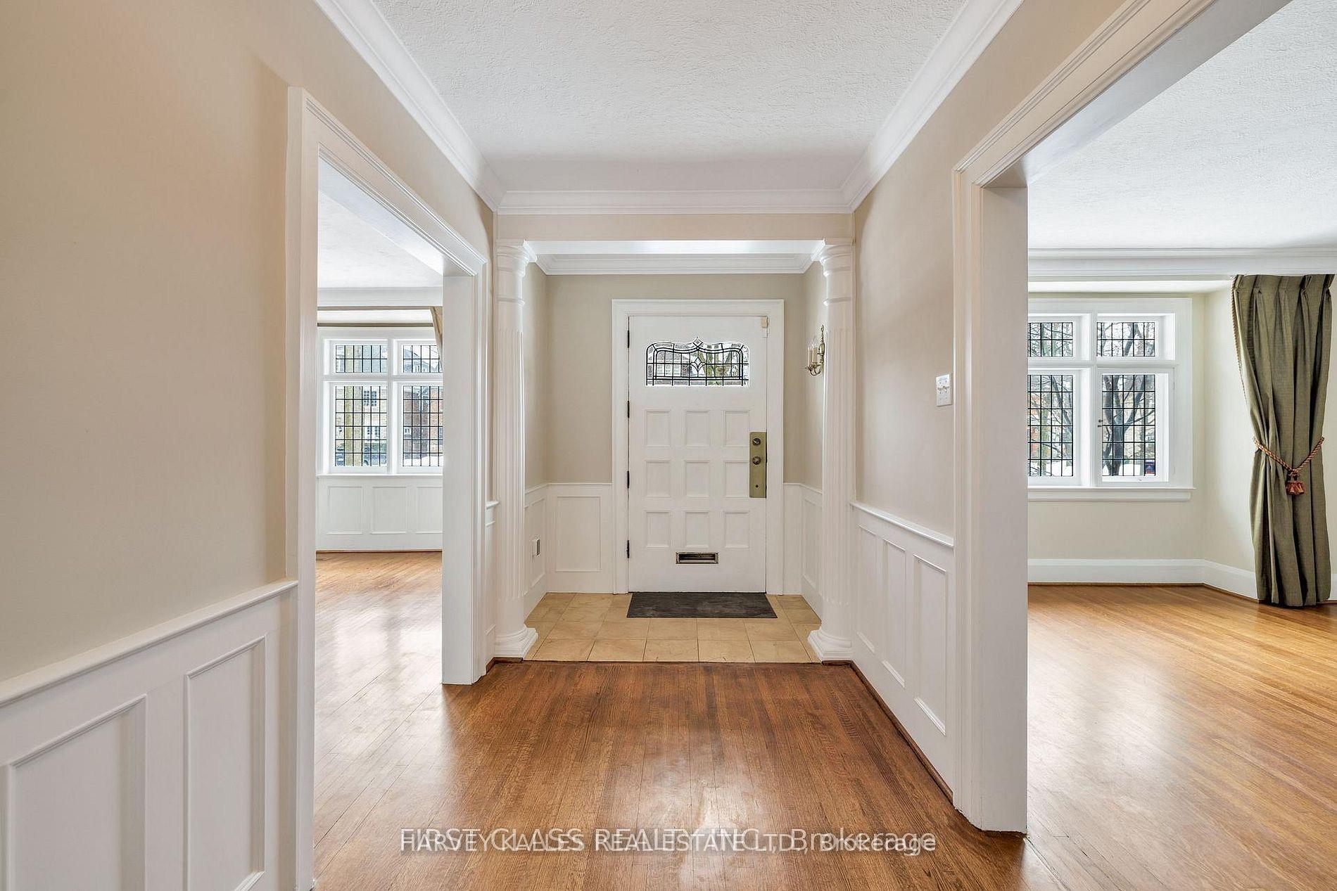Photo 2 of 80 Douglas Drive, Toronto, Rosedale-Moore Park — HOMEH