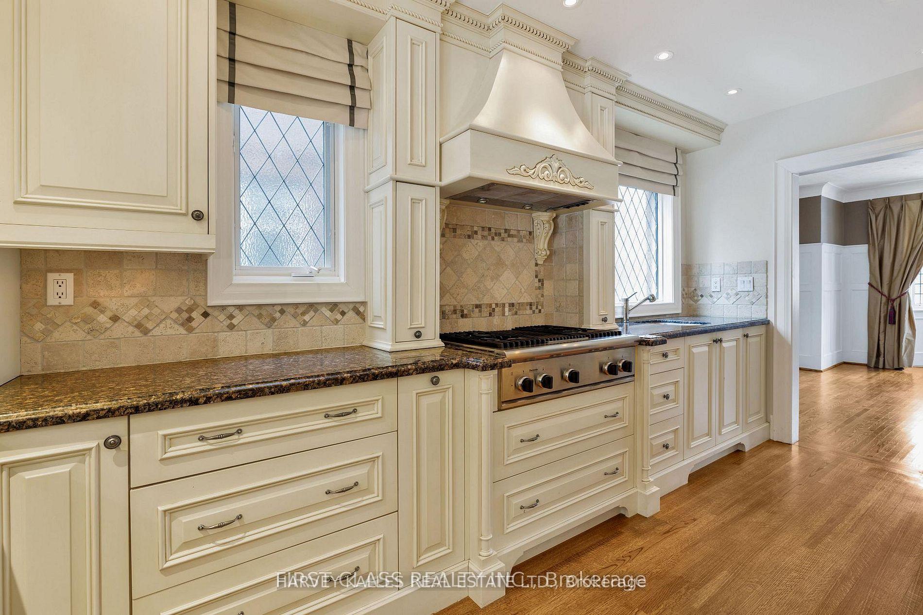 Photo 19 of 80 Douglas Drive, Toronto, Rosedale-Moore Park — HOMEH