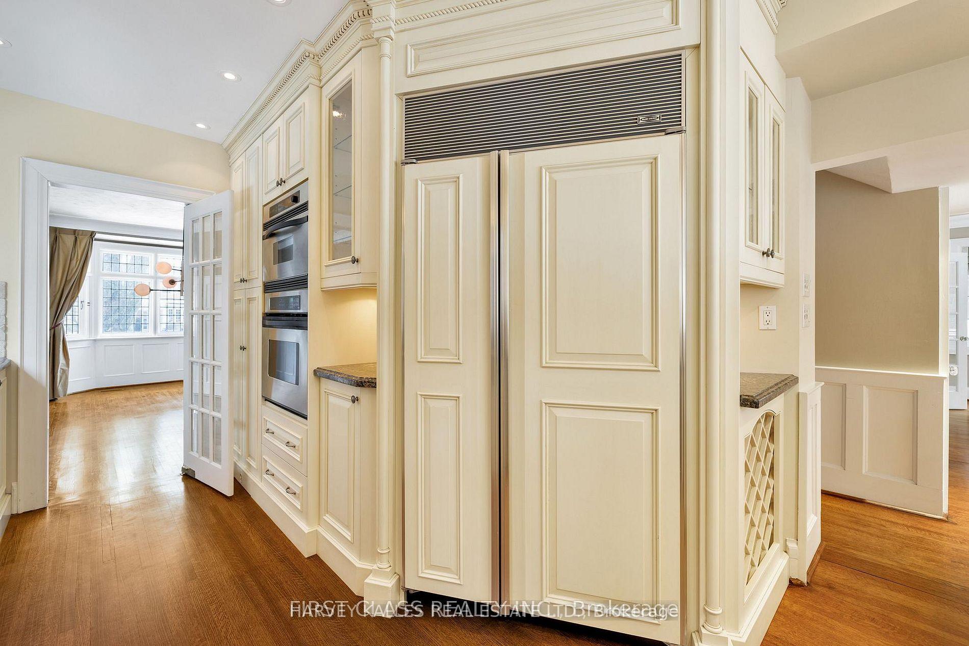 Photo 20 of 80 Douglas Drive, Toronto, Rosedale-Moore Park — HOMEH