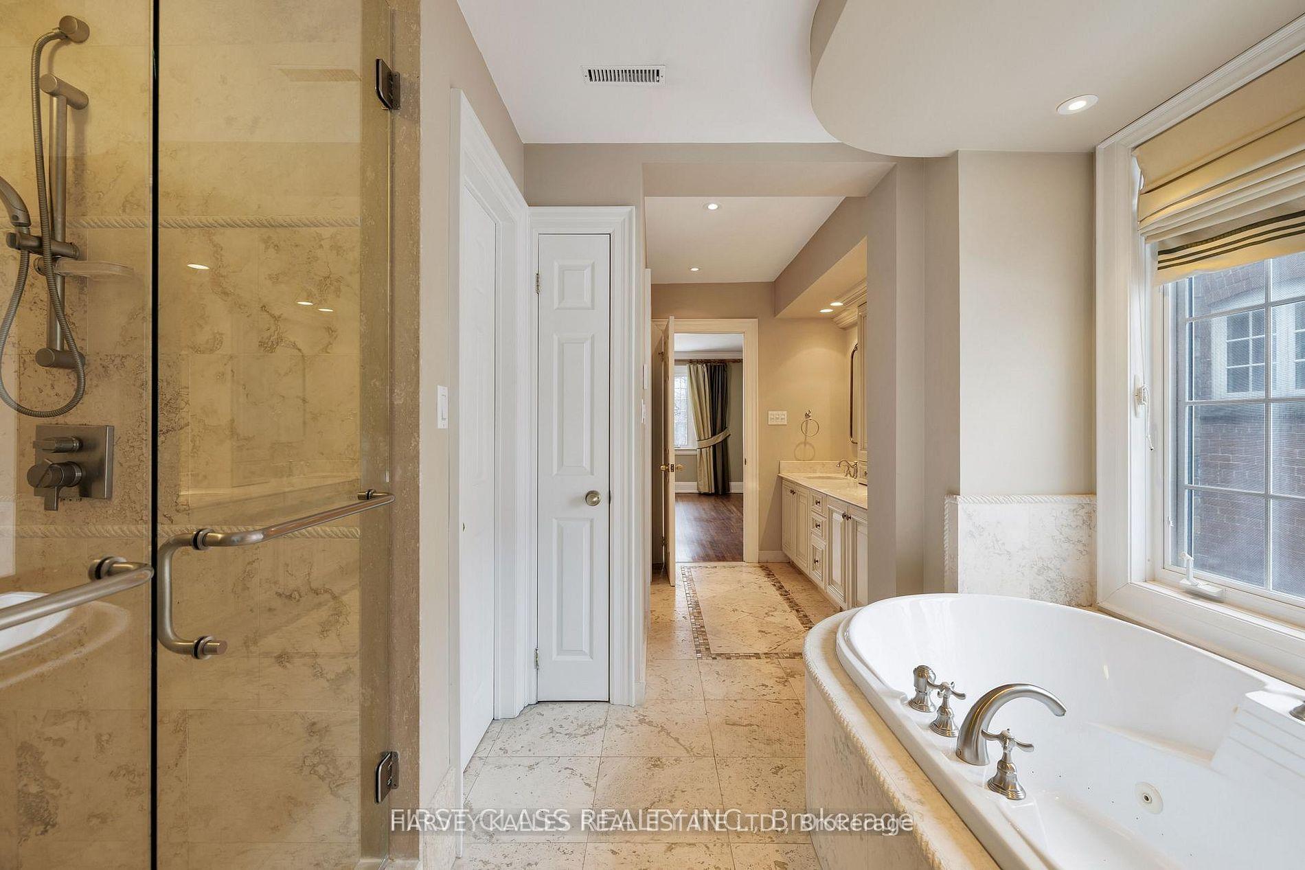 Photo 23 of 80 Douglas Drive, Toronto, Rosedale-Moore Park — HOMEH