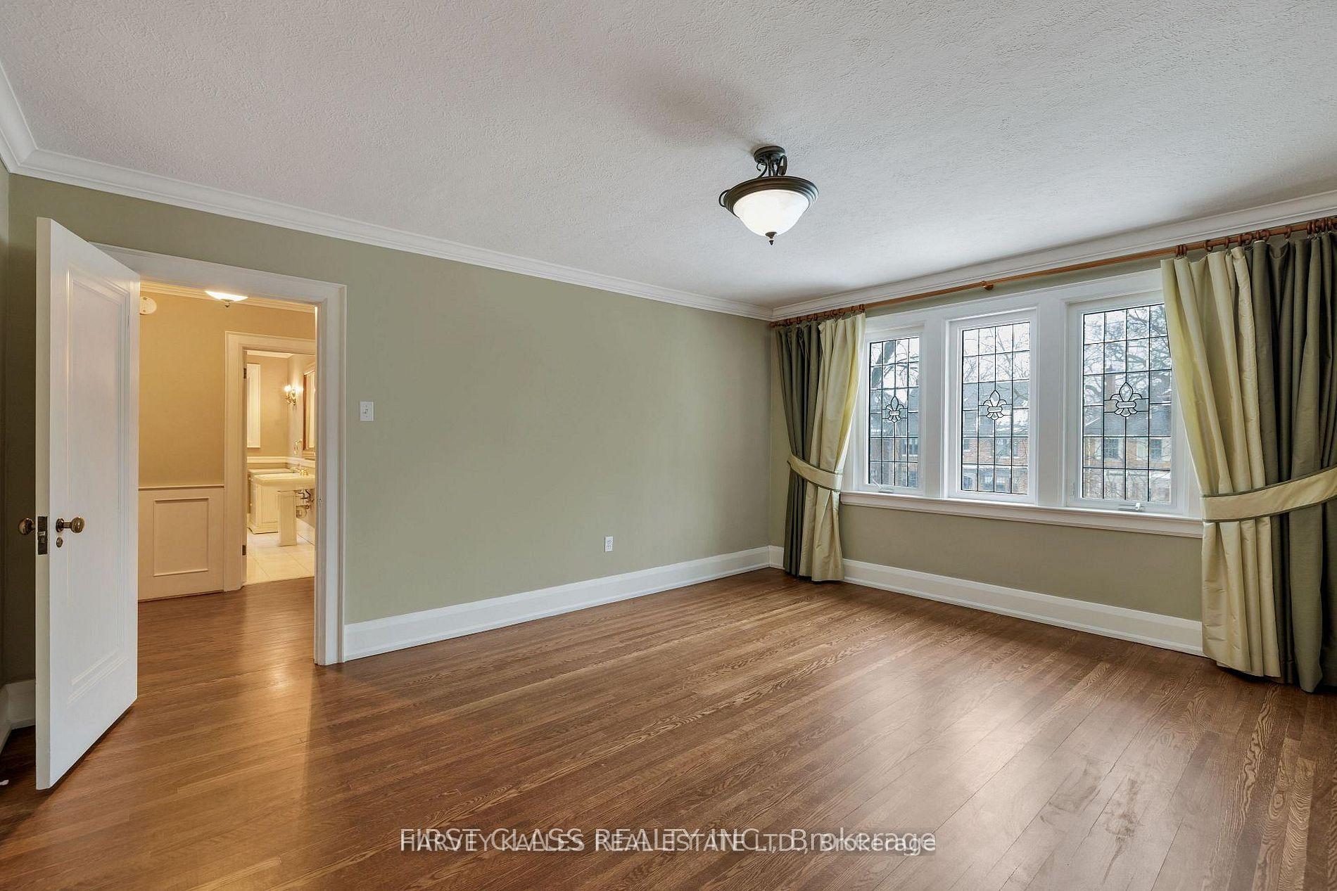 Photo 35 of 80 Douglas Drive, Toronto, Rosedale-Moore Park — HOMEH