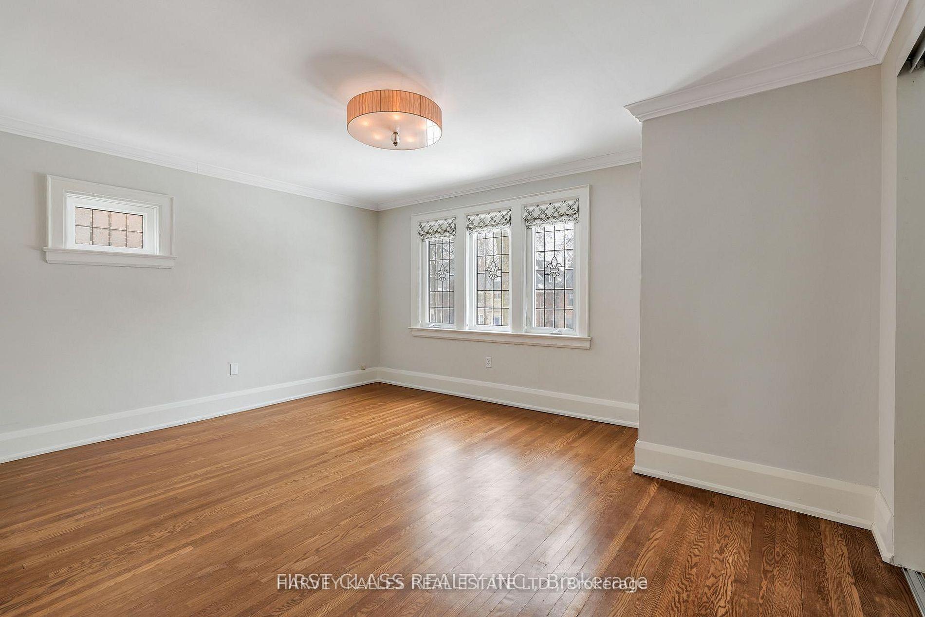 Photo 37 of 80 Douglas Drive, Toronto, Rosedale-Moore Park — HOMEH